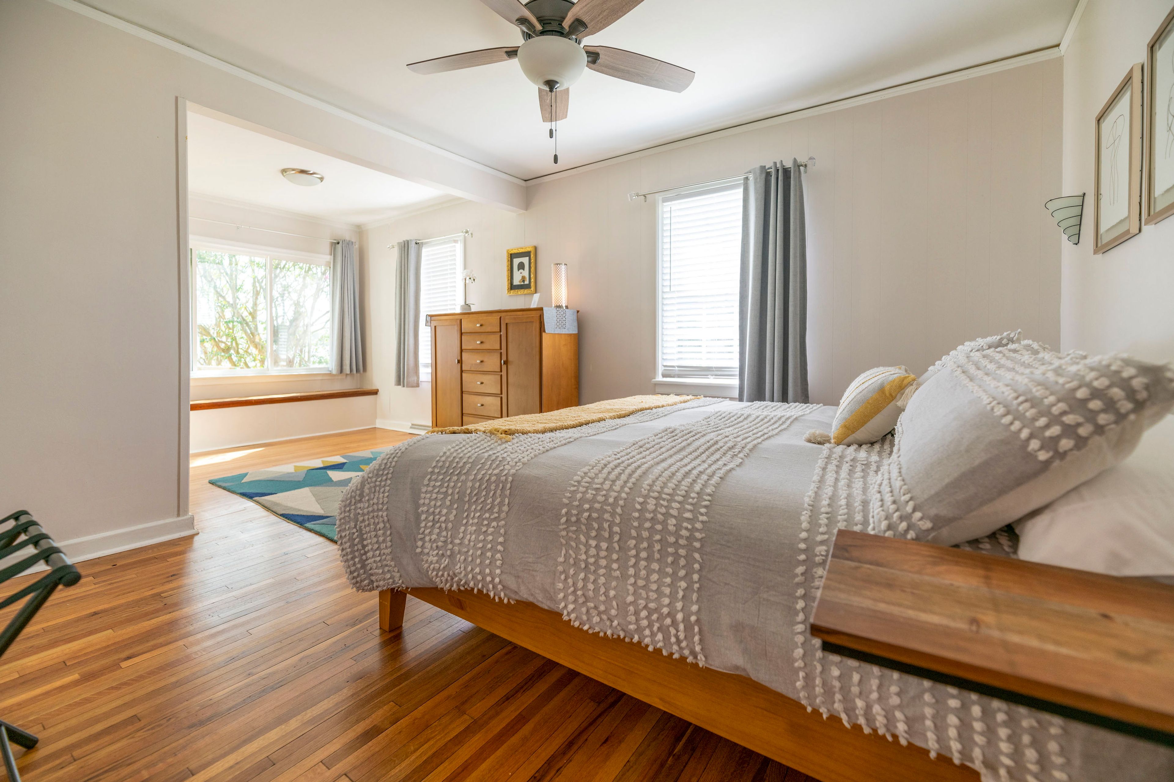 Bedroom 1 | King Bed