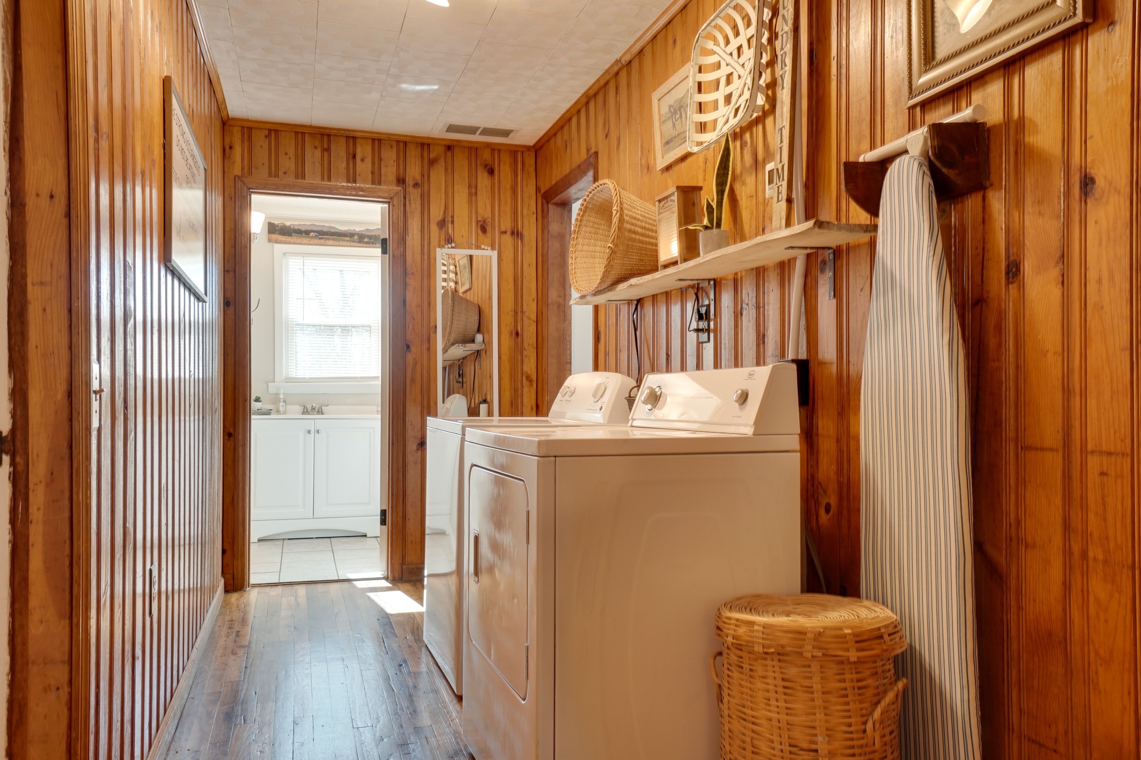 Laundry Area | Washer/Dryer