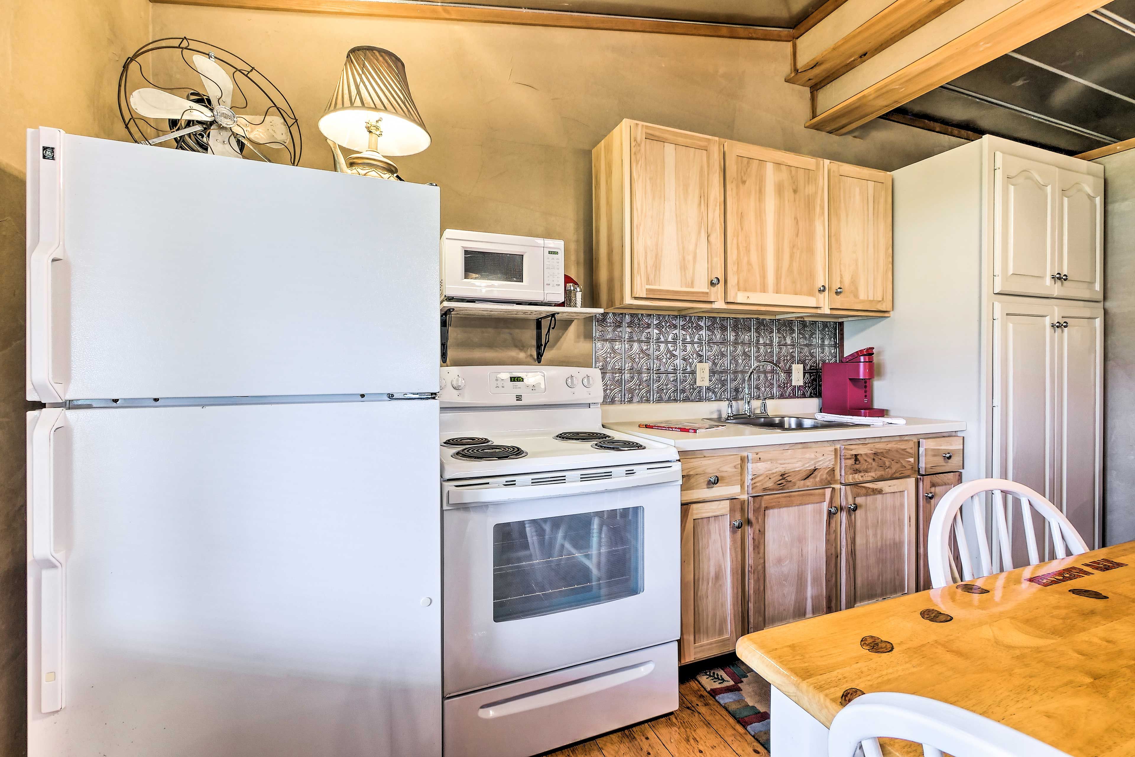 Well-Equipped Kitchen | Trash Bags & Paper Towels