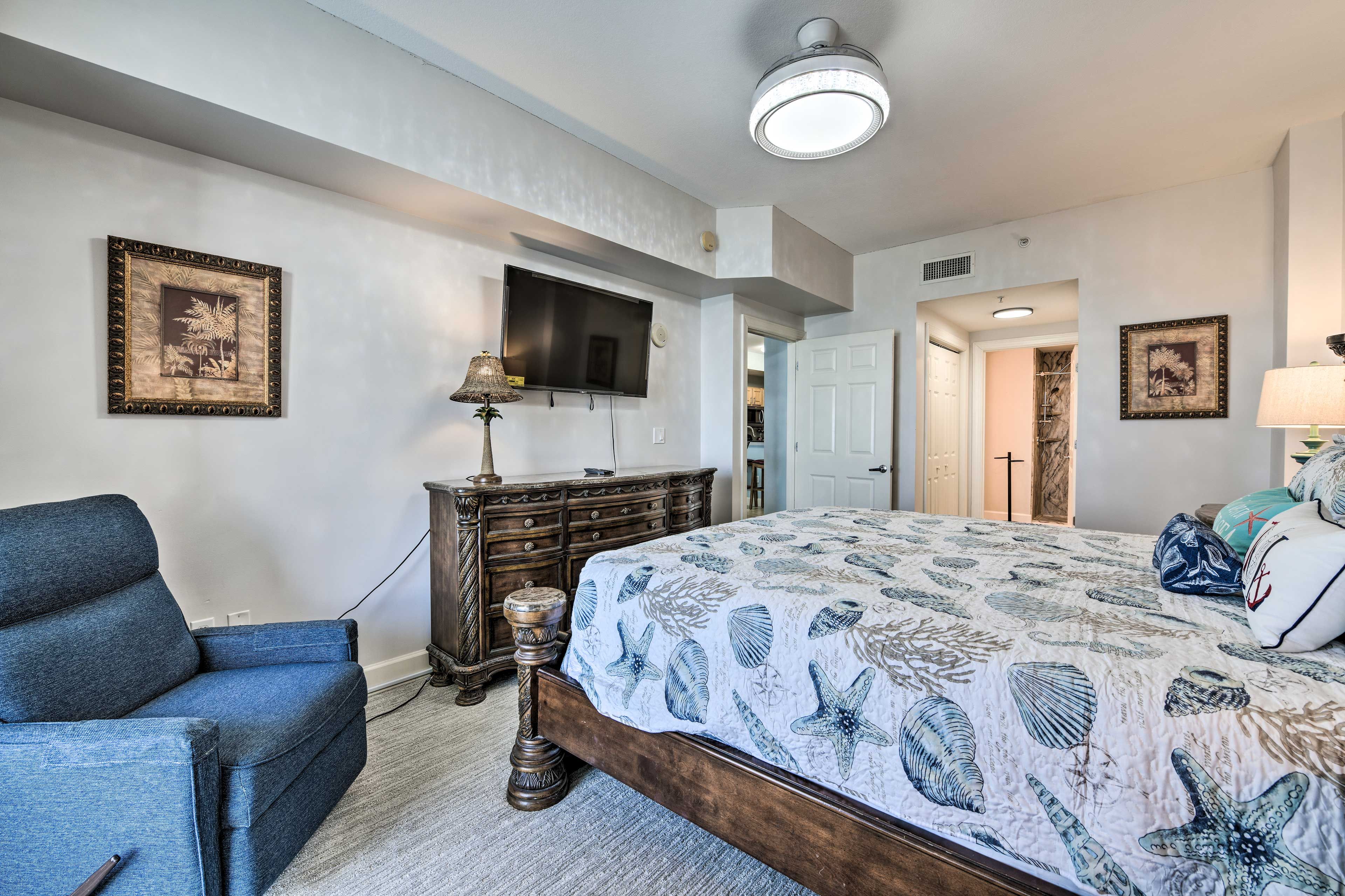 Bedroom 1 | Access to Balcony