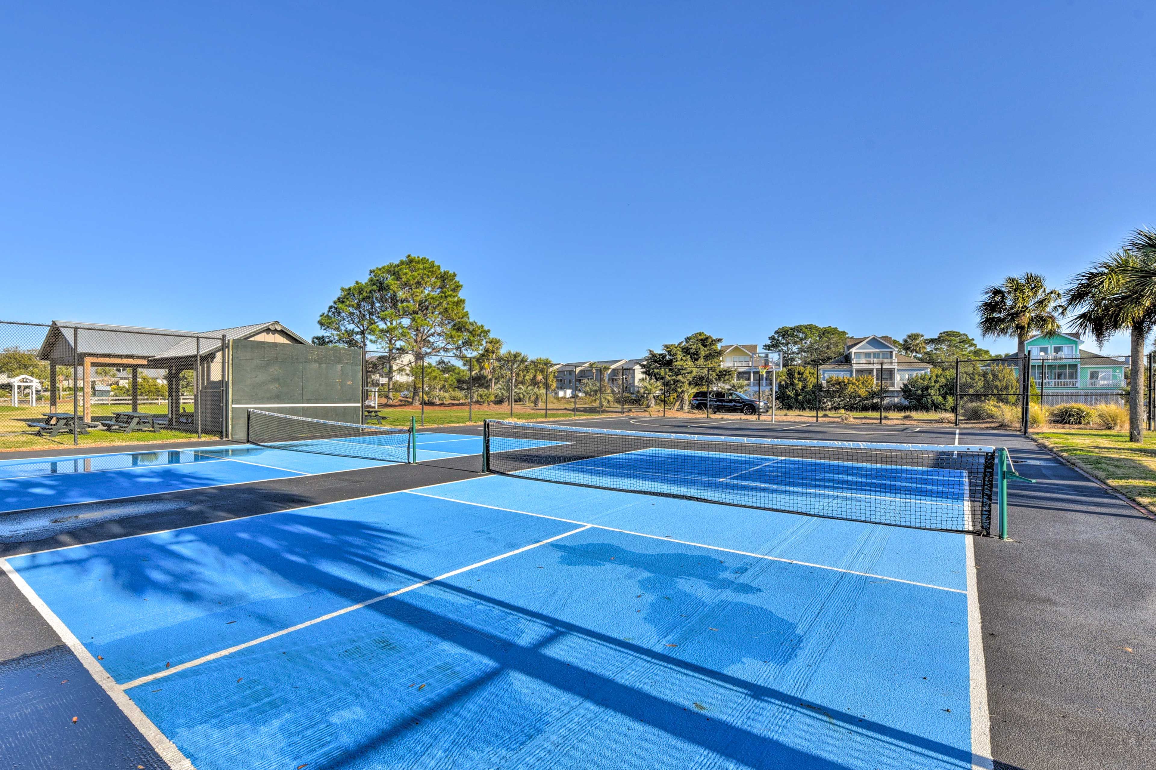 Cedar Reef Villas | Community Amenities | Tennis Courts