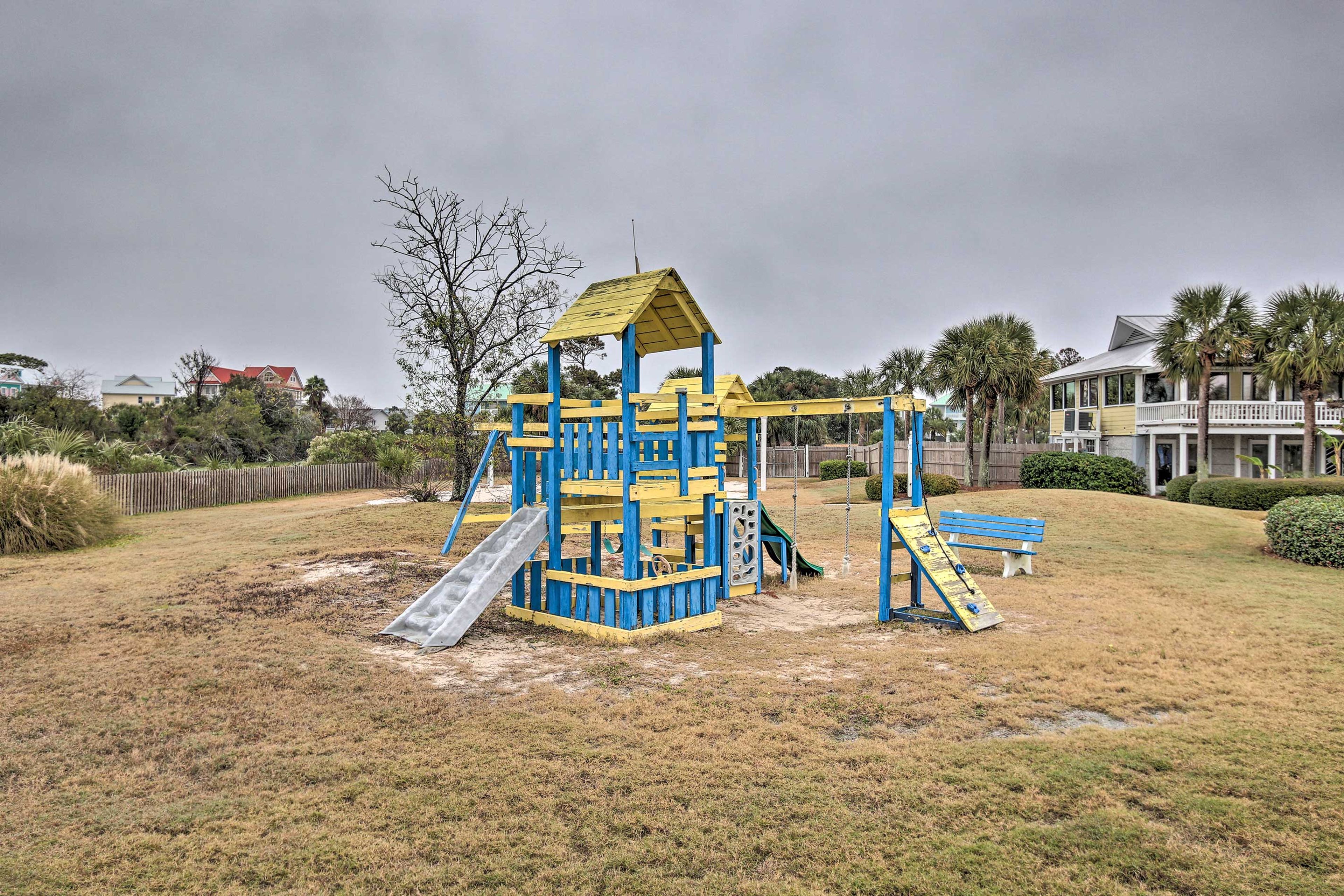 Cedar Reef Villas | Community Amenities | Playground