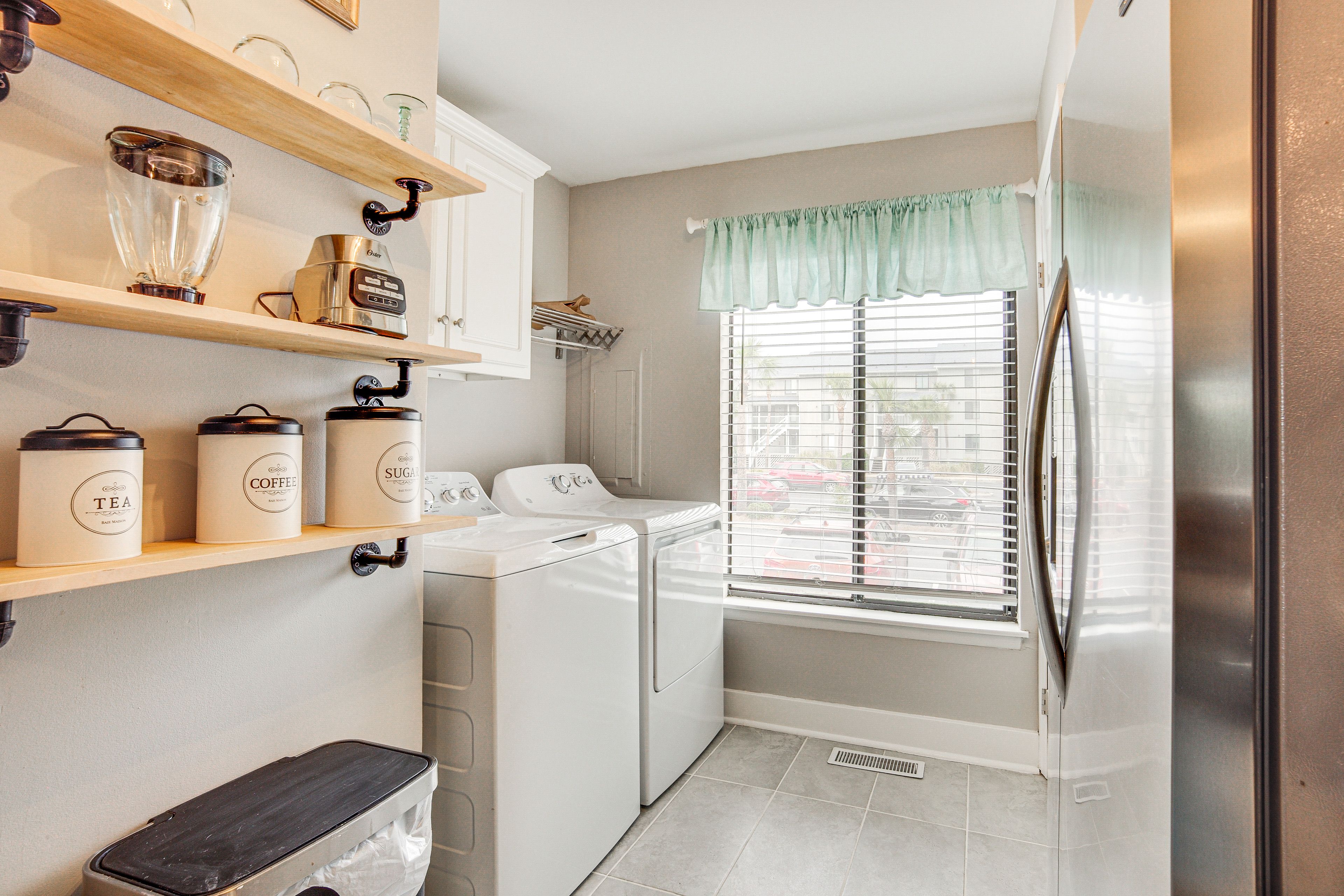 In-Unit Laundry | Washer & Dryer