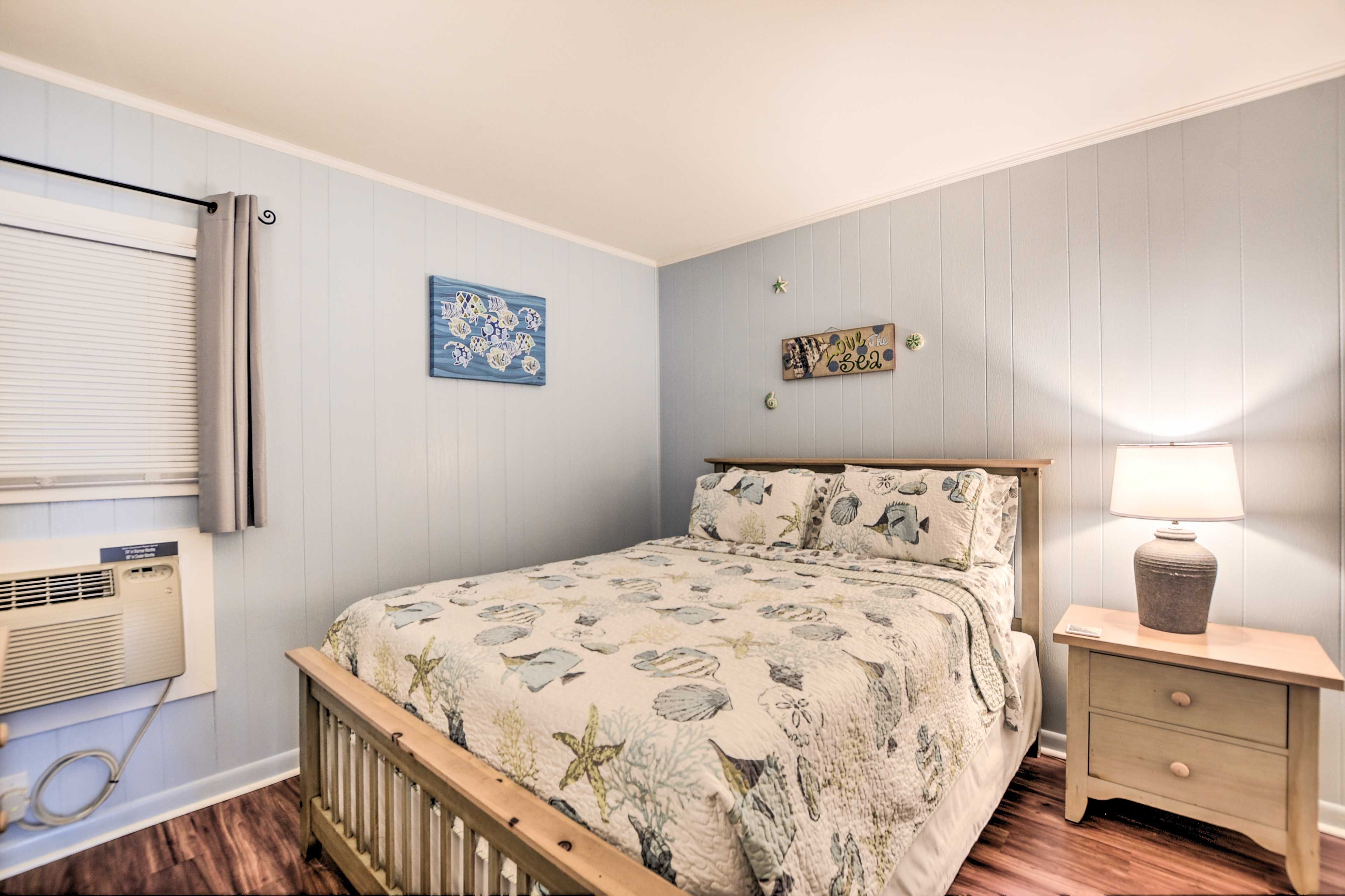 Bedroom 2 | Queen Bed