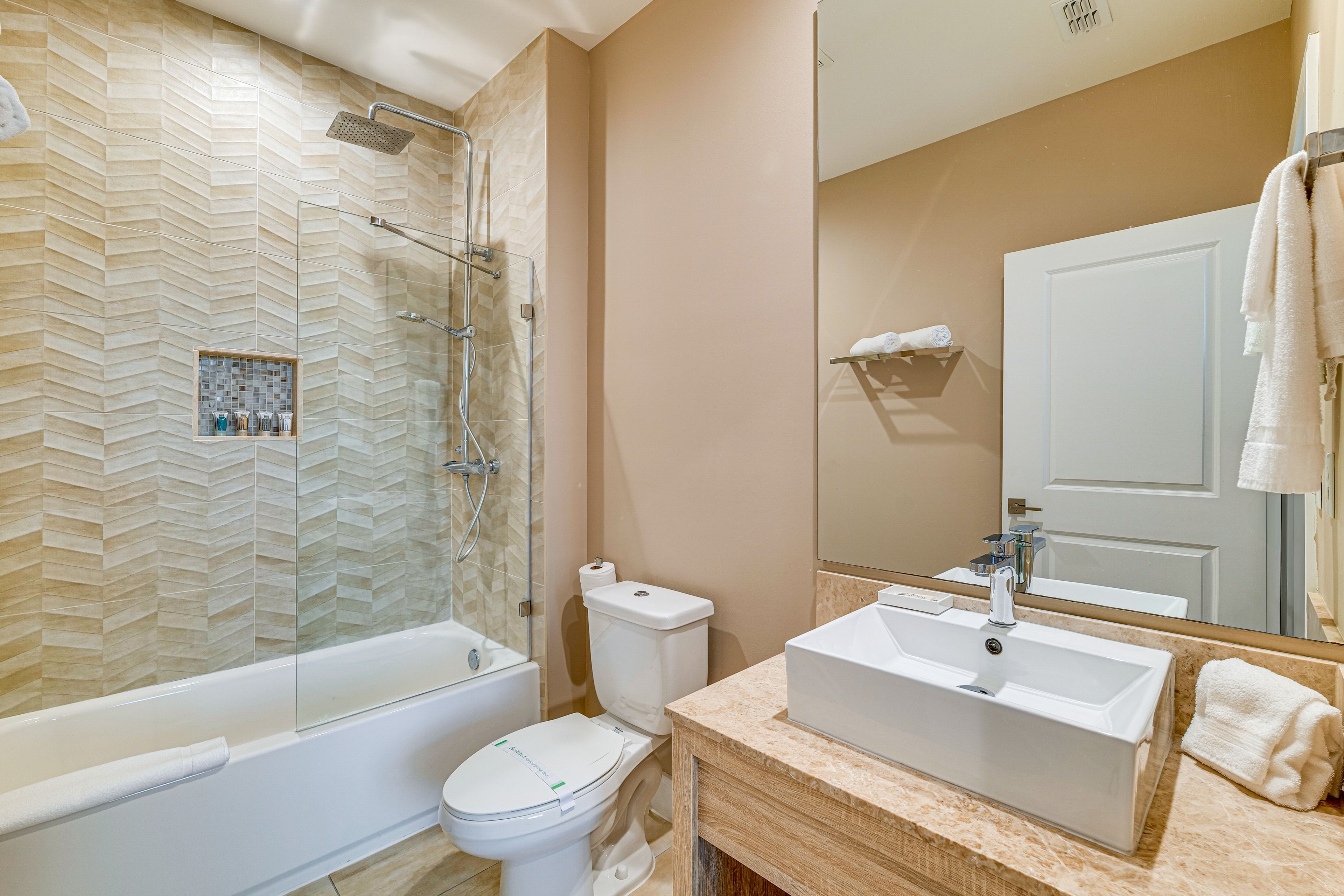 Full Bathroom
