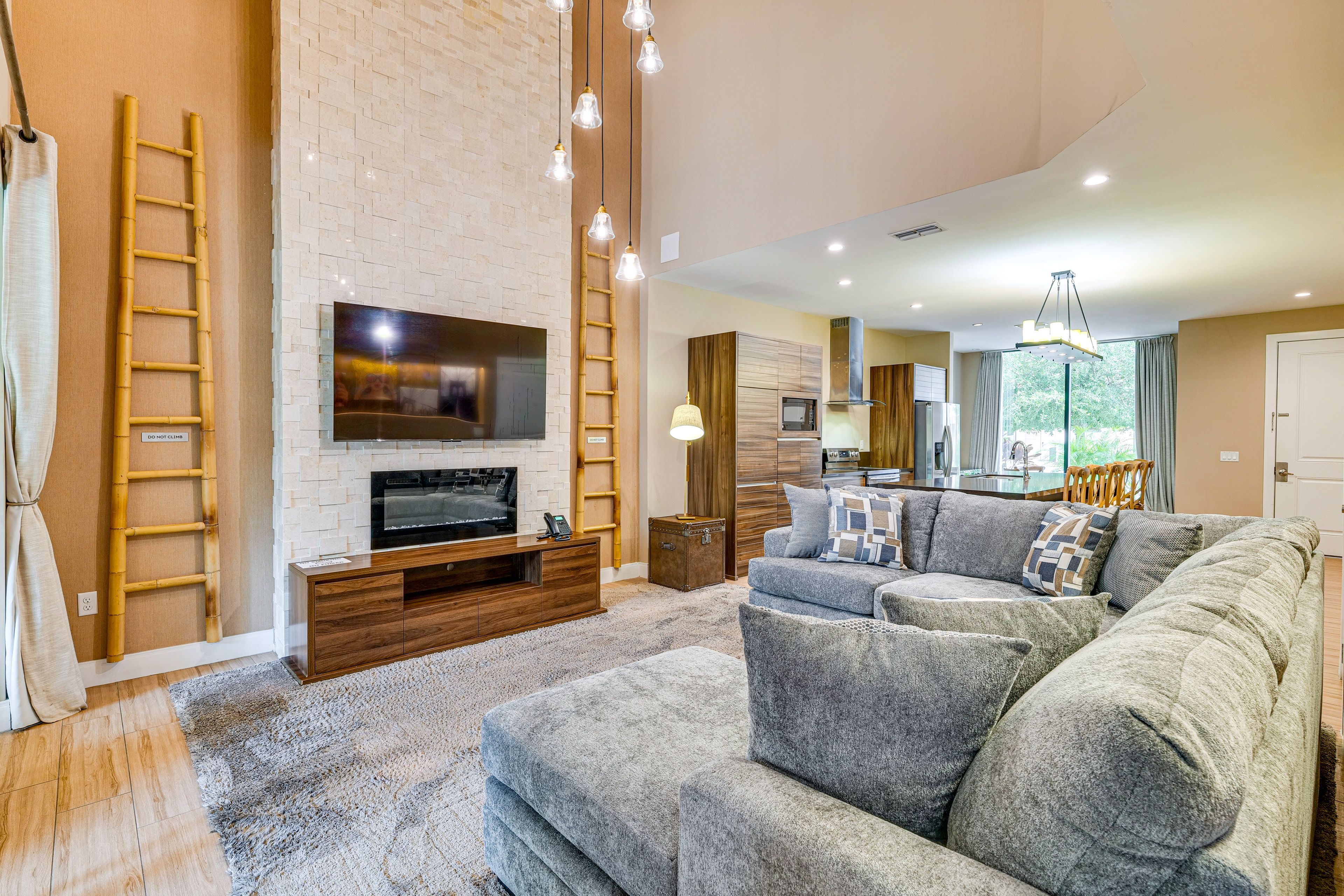 Kissimmee Vacation Rental | 4BR | 4.5BA | 2,356 Sq Ft | Steps Required