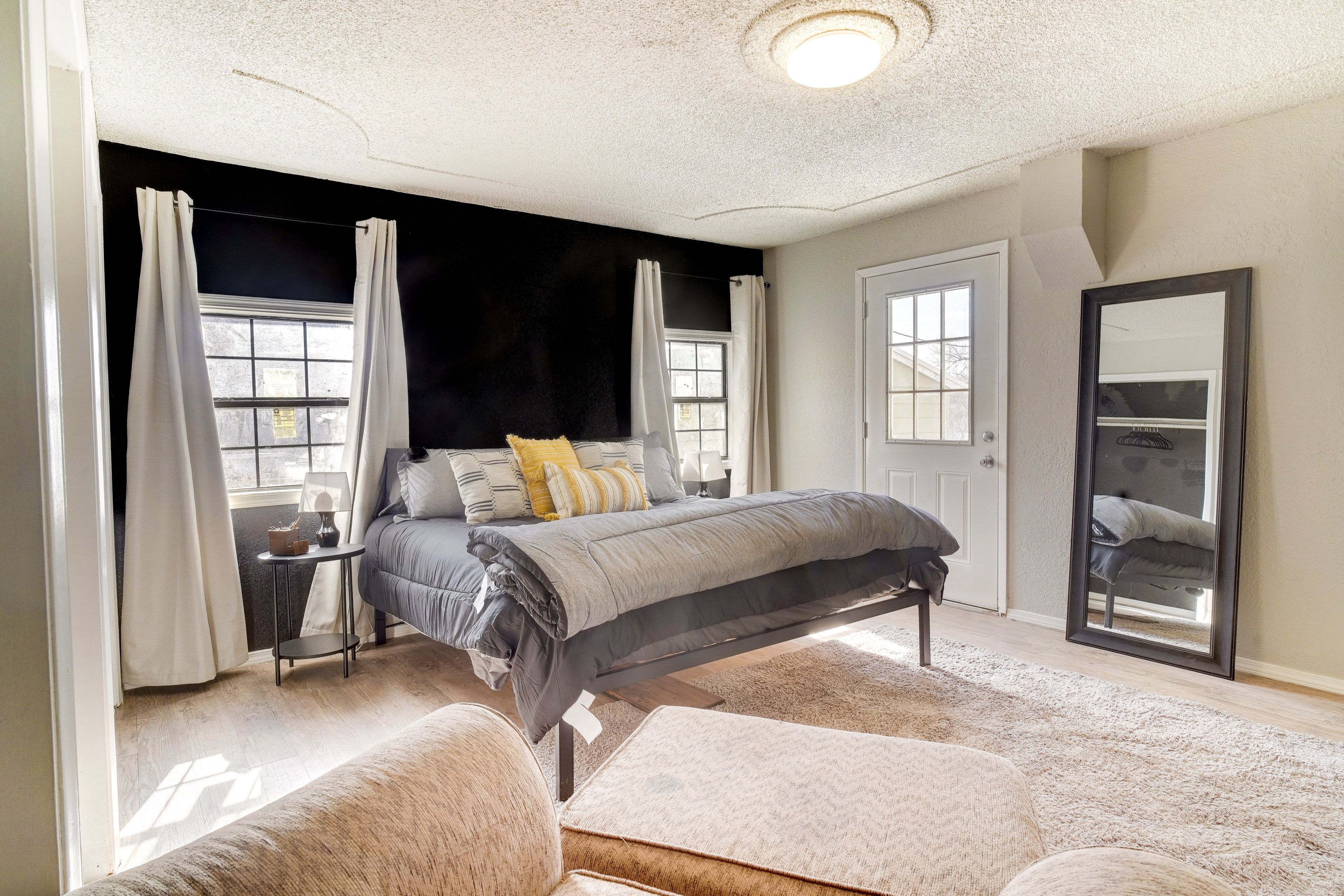 Bedroom 3 | Upper Level | Queen Bed | Books | Board Games