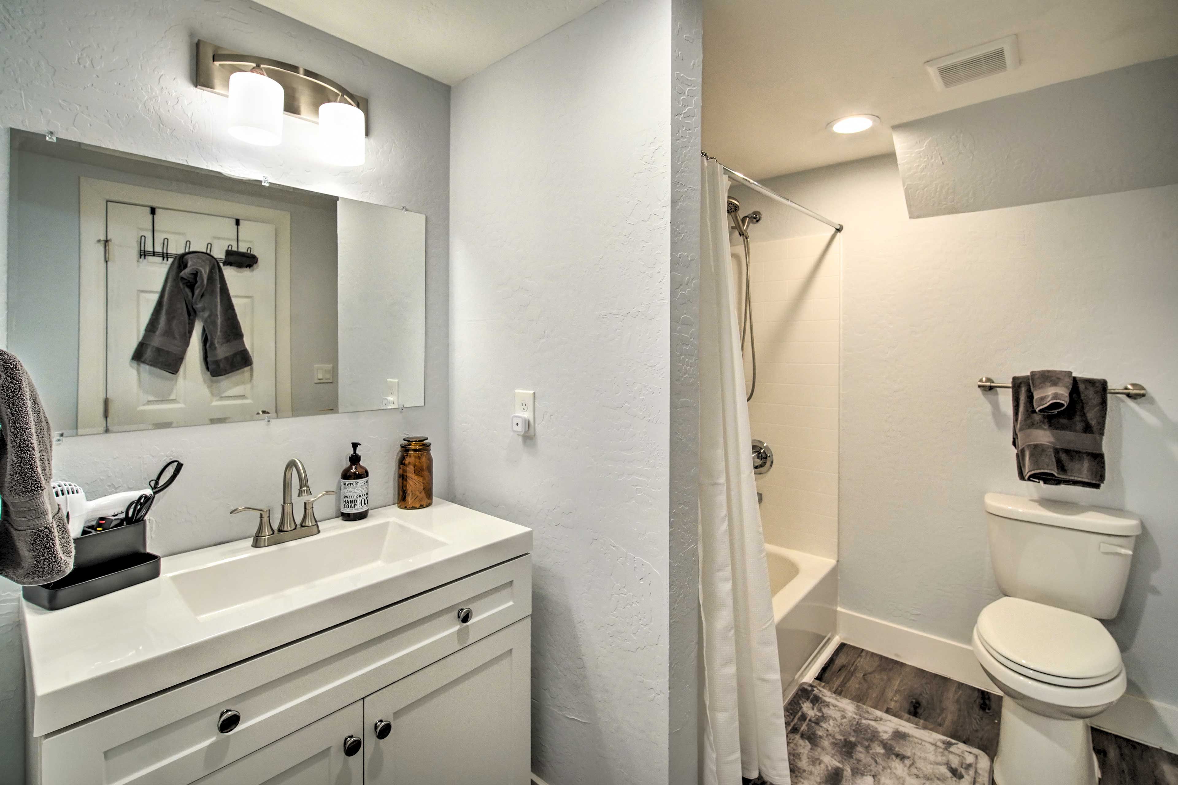 Full Bathroom