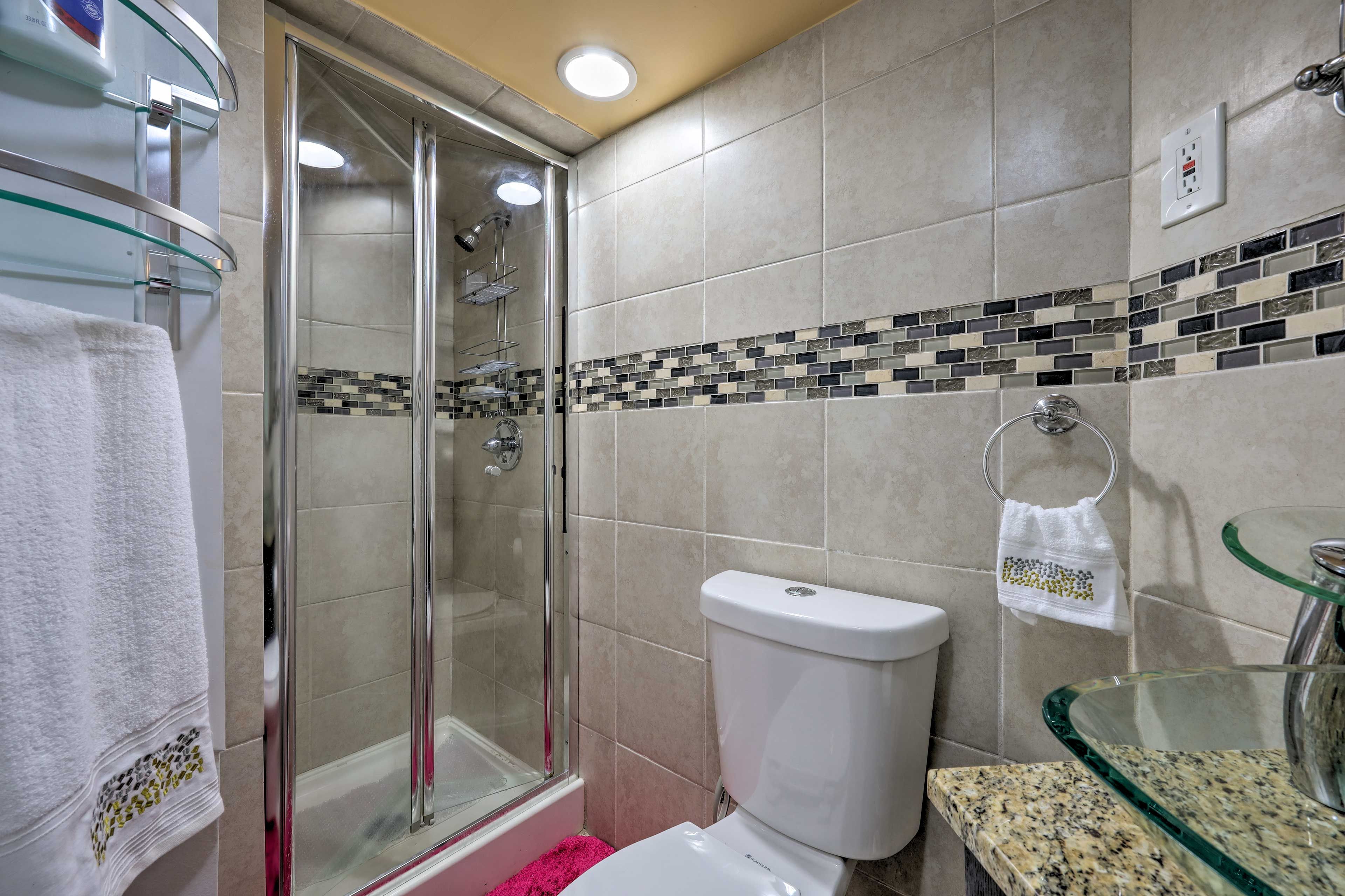 Full Bathroom | Walk-In Shower
