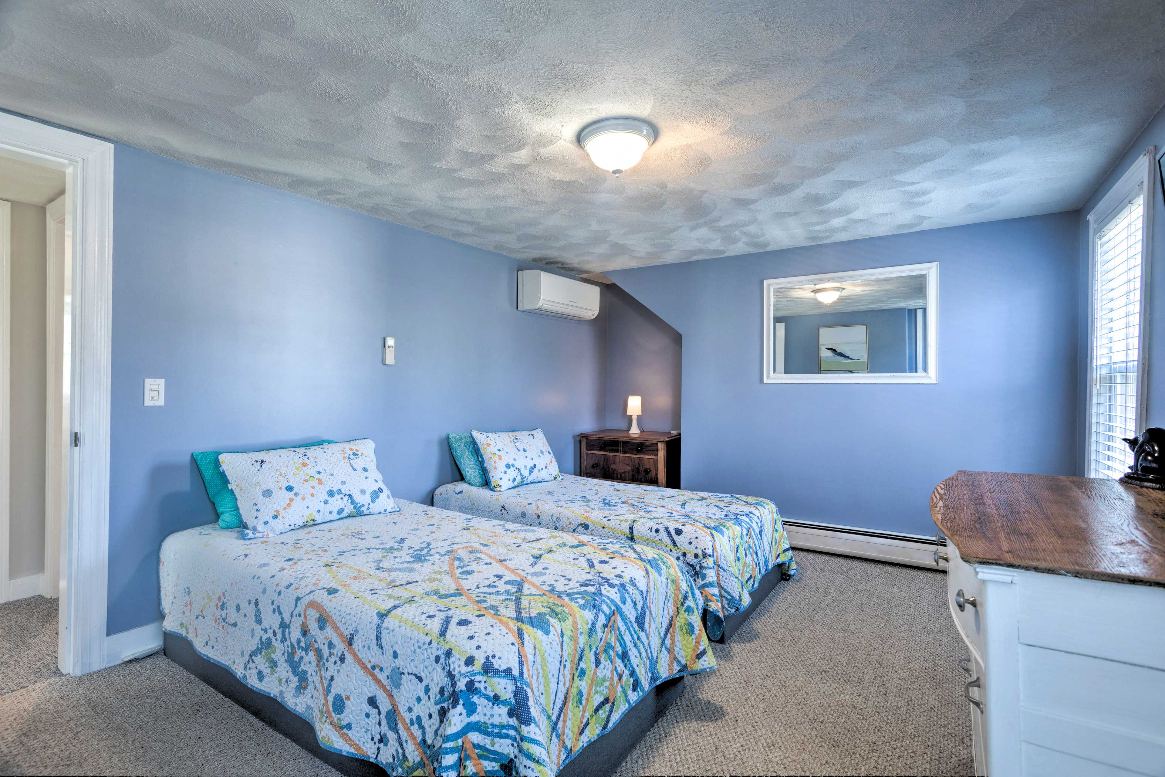 Bedroom 3 | 2 Twin Beds | 2nd Floor