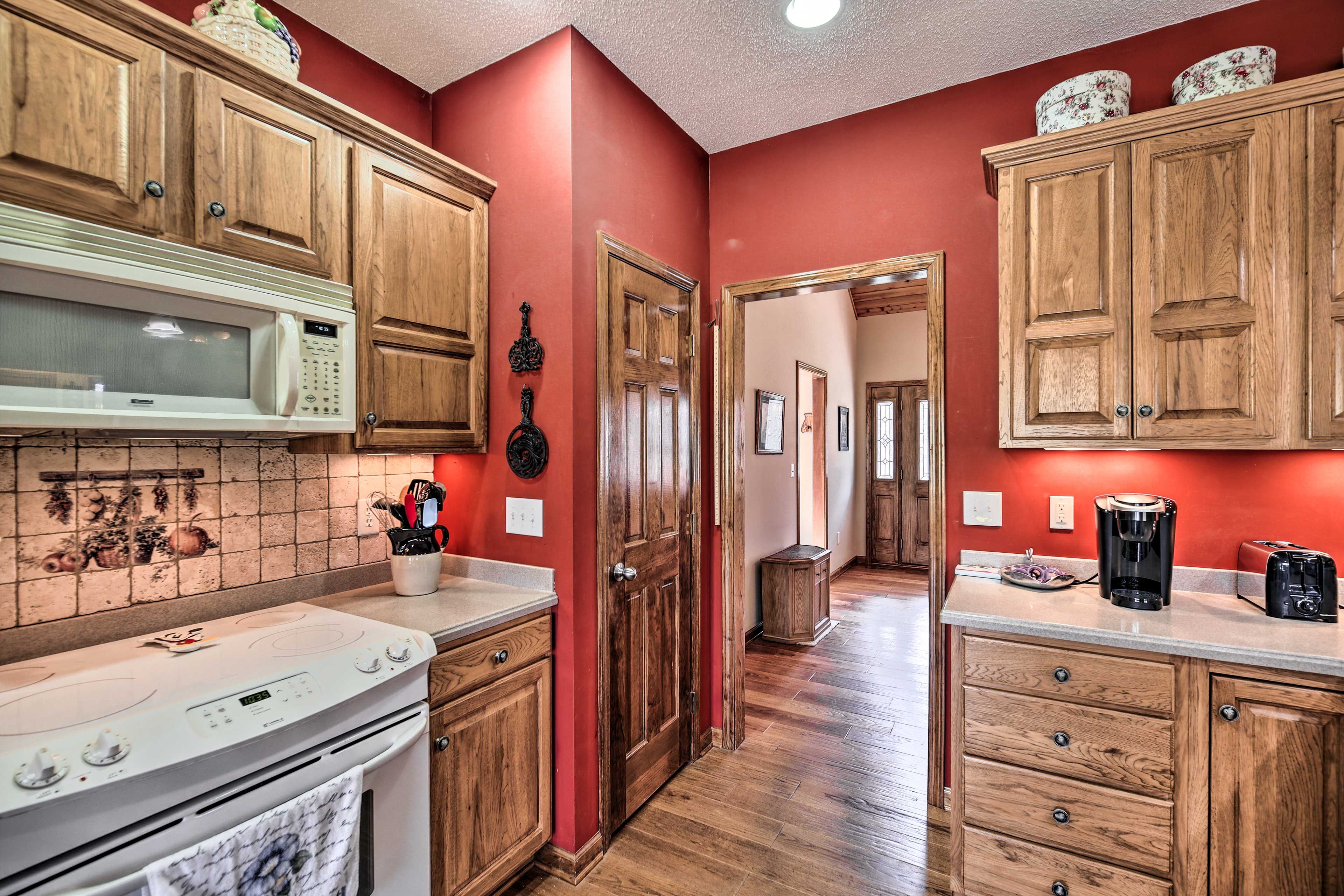 Kitchen | Crockpot | Toaster Oven