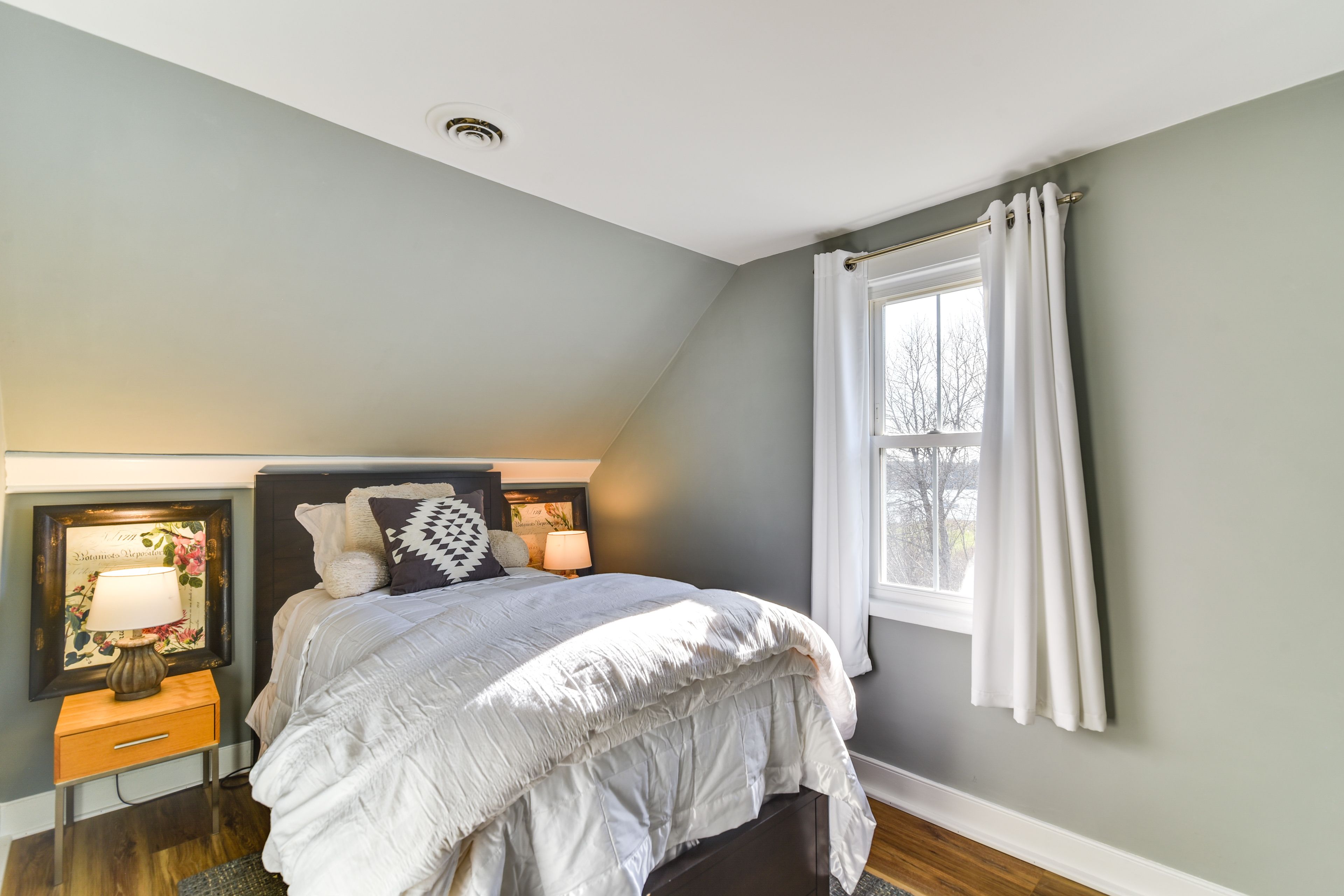 Bedroom 3 | Full Bed
