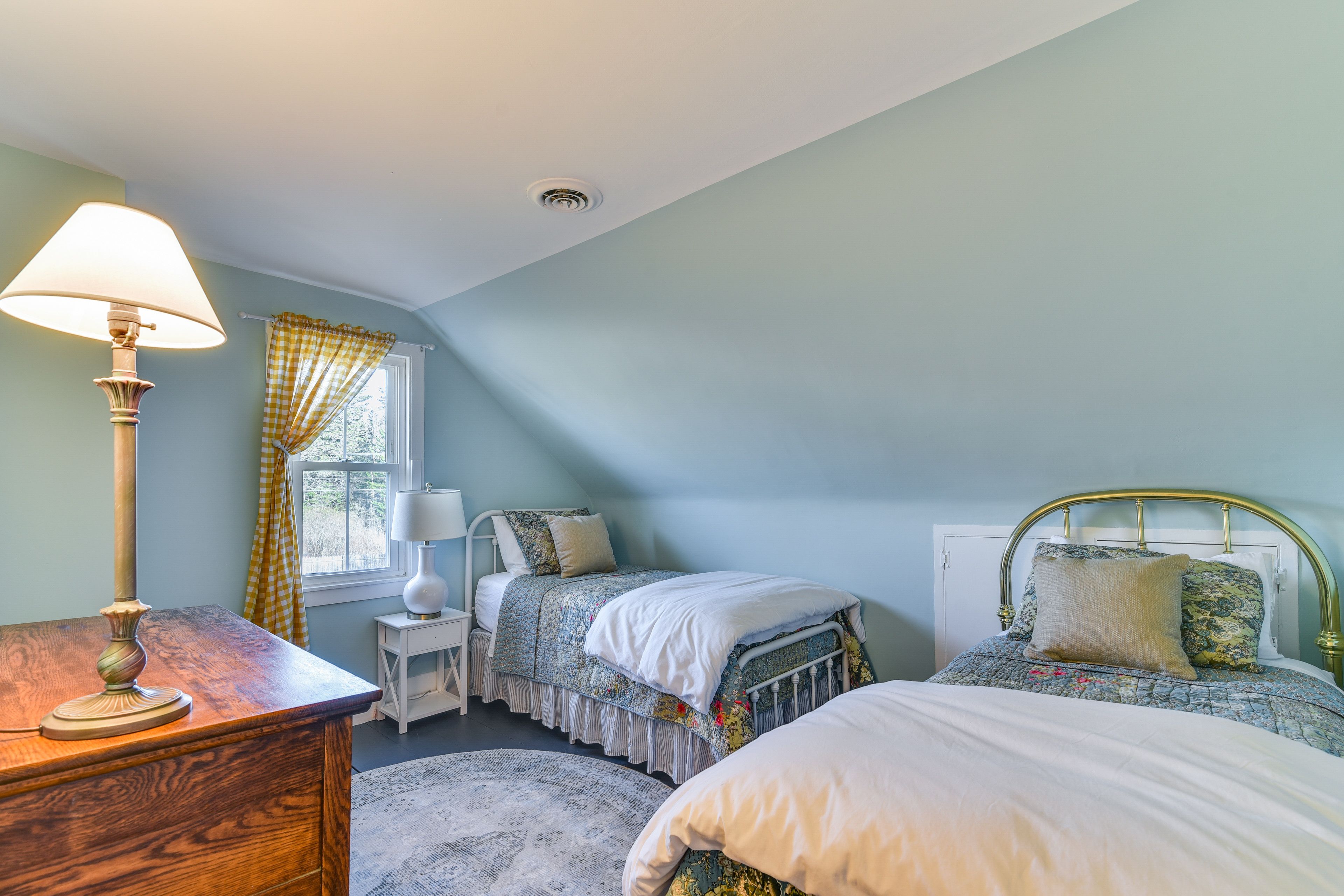 Bedroom 4 | 2 Twin Beds