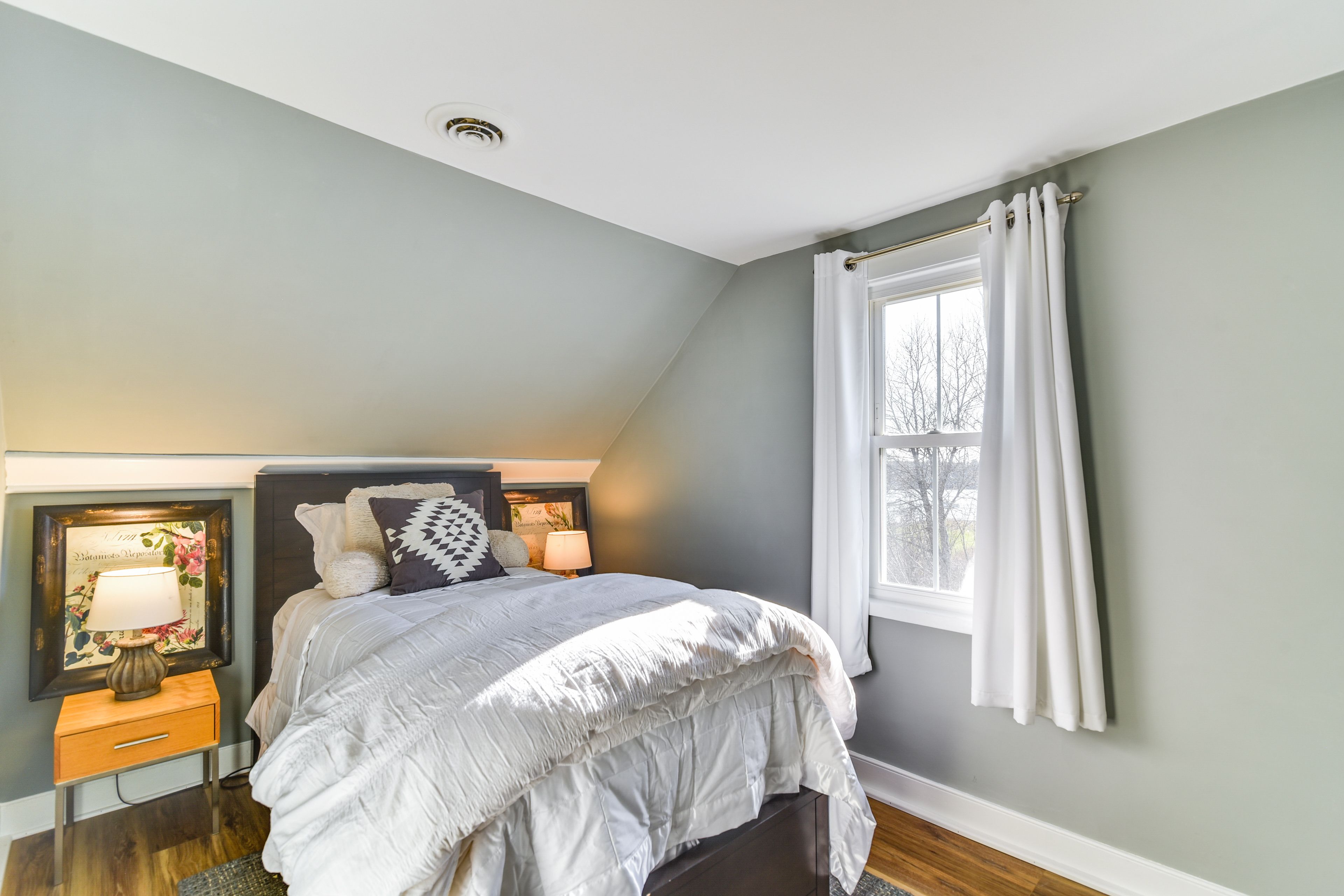 Bedroom 3 | Full Bed