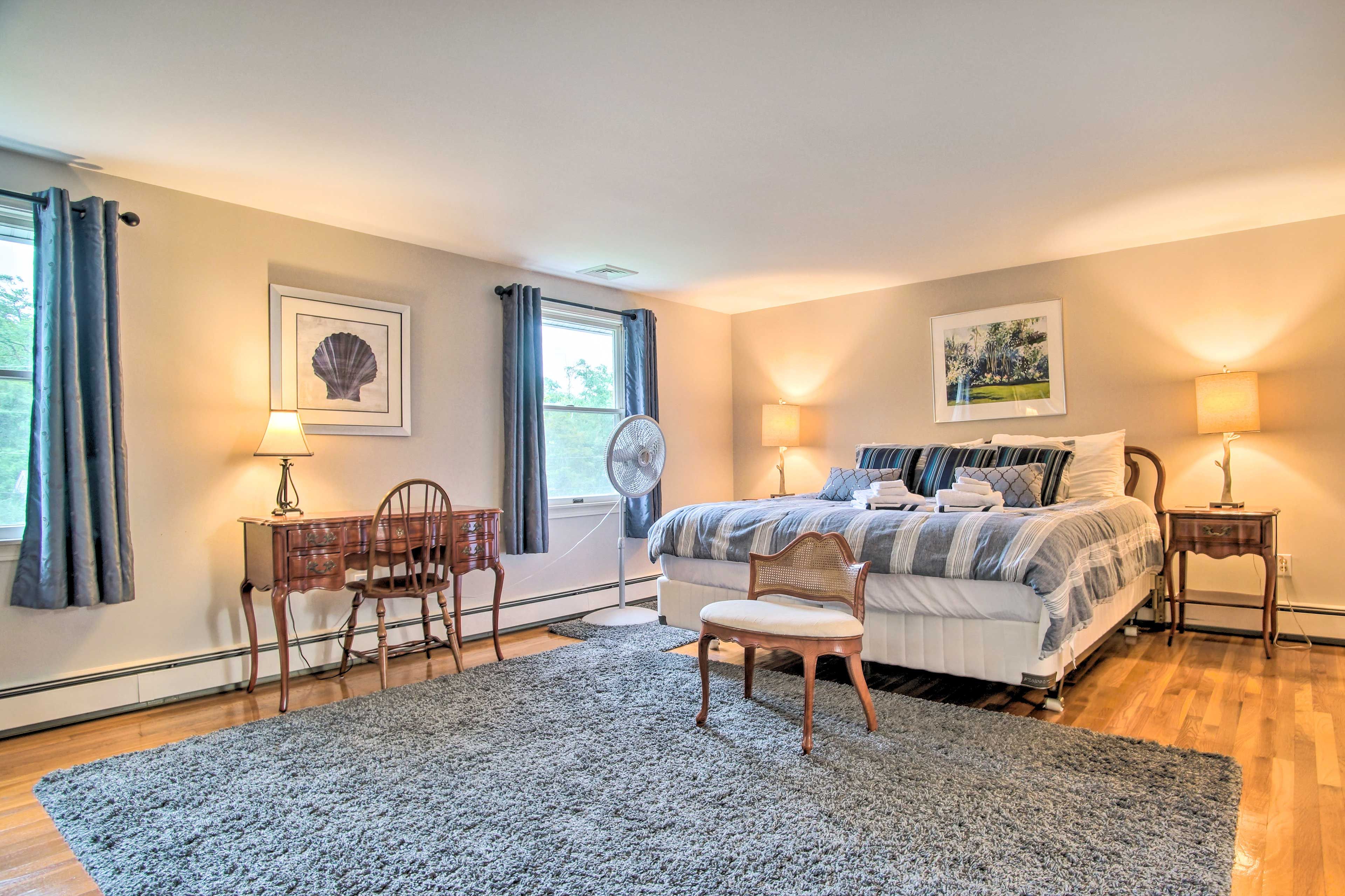 Bedroom 1 | California King Bed | Linens Provided | Writing Desk | 2nd Floor