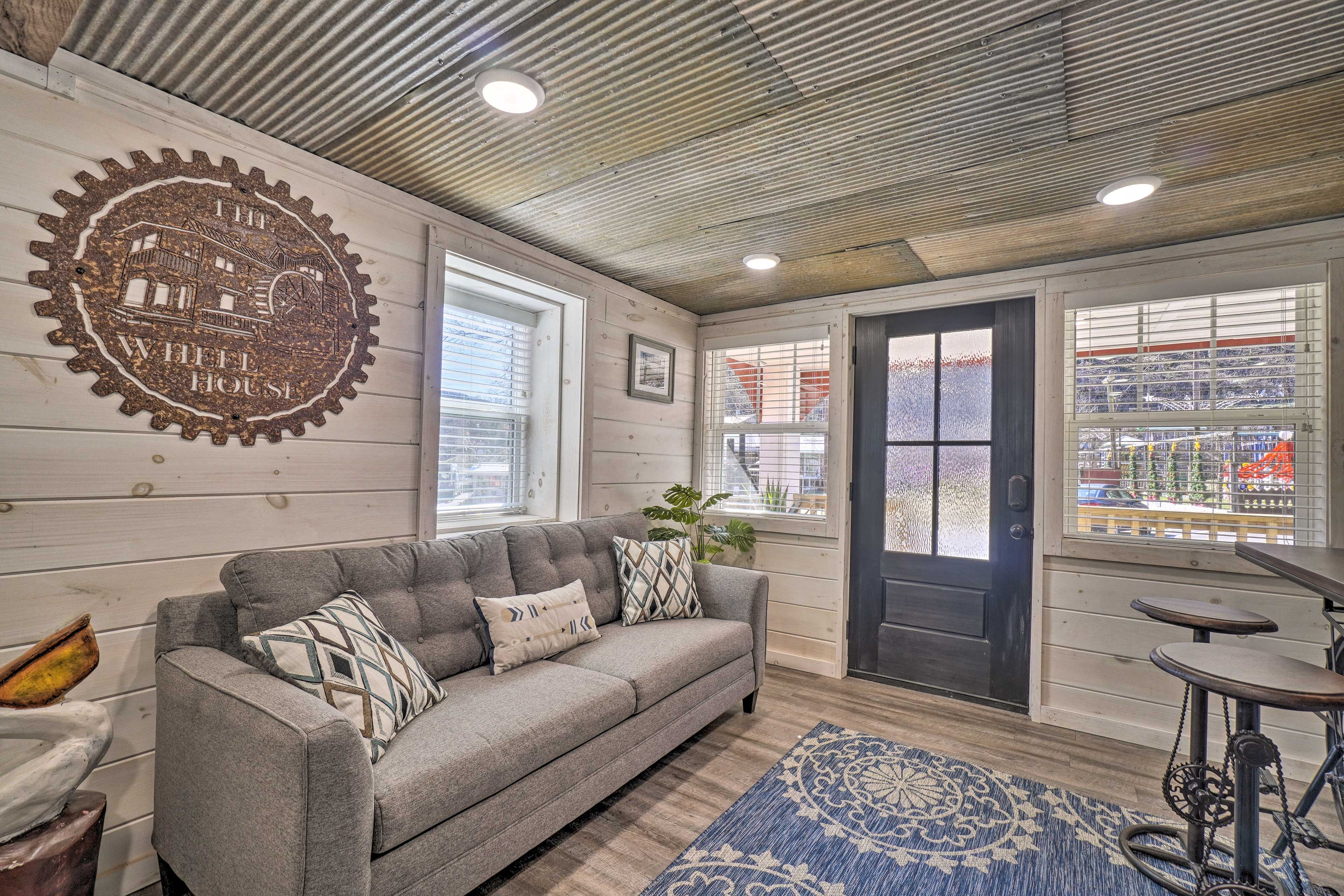 Living Area | Central Heat & A/C
