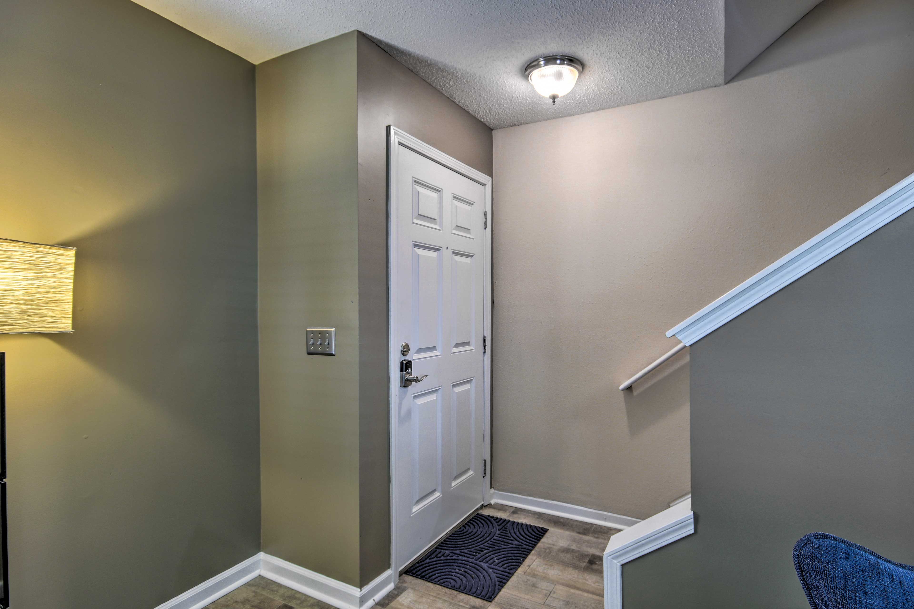 Front Entrance | Keyless Entry