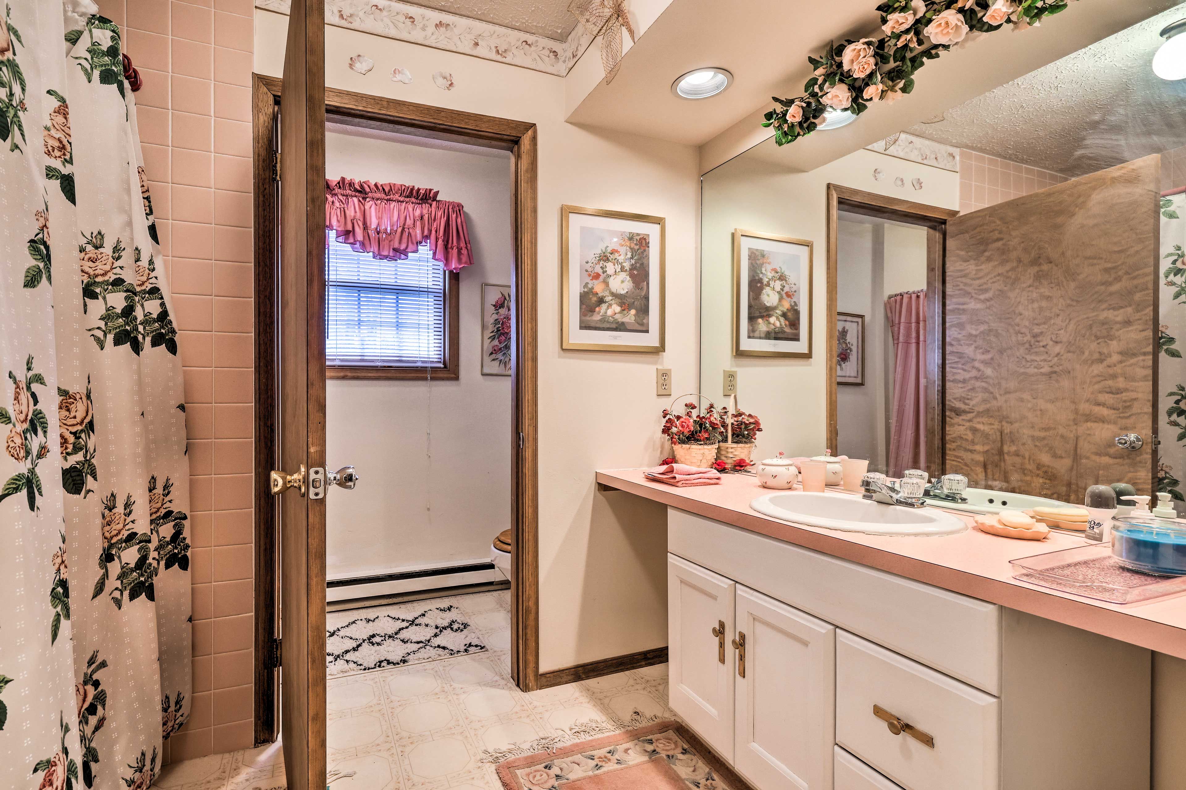 En-Suite Bathroom