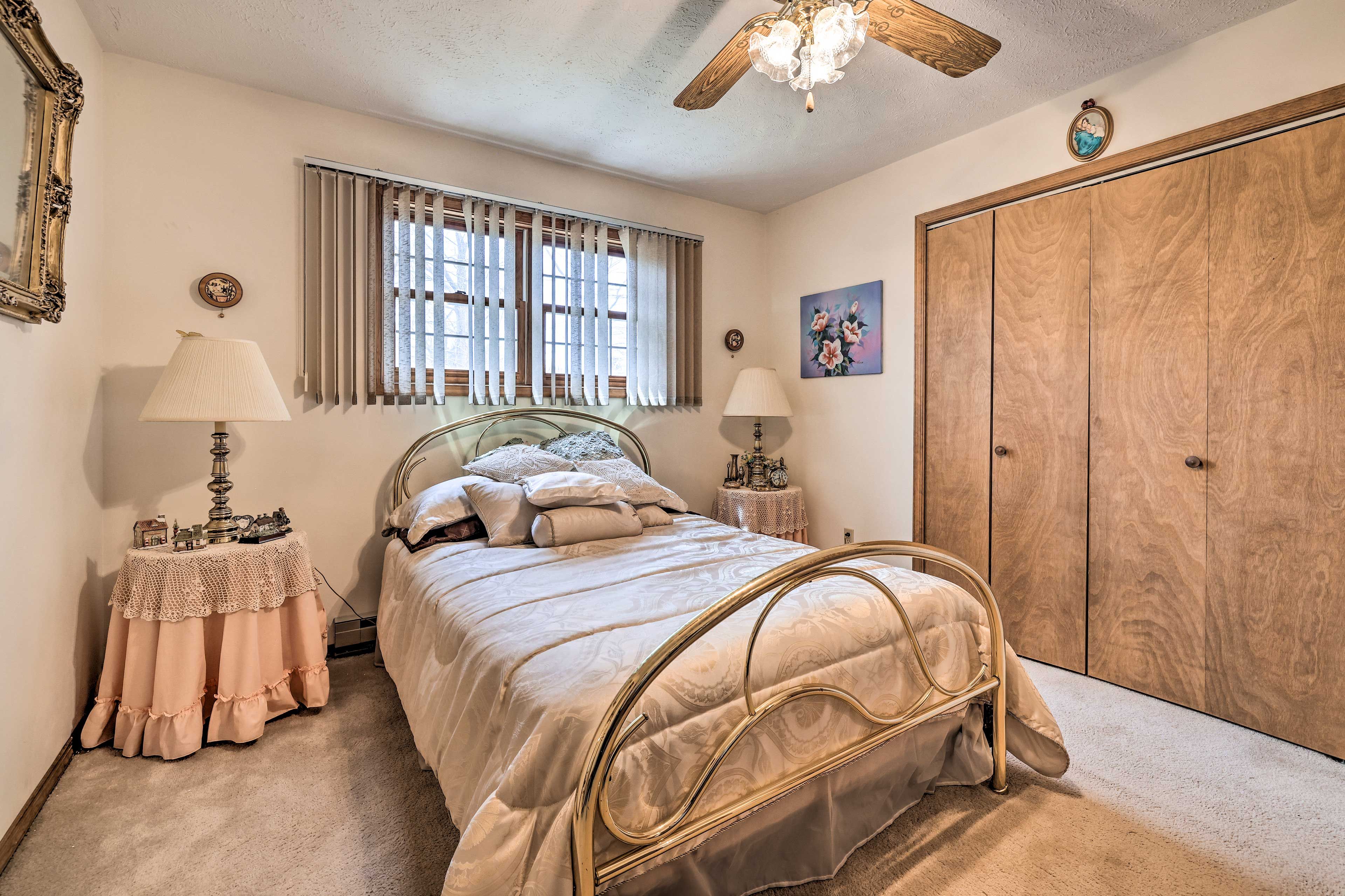 Bedroom 2 | Full Bed | 2nd Floor