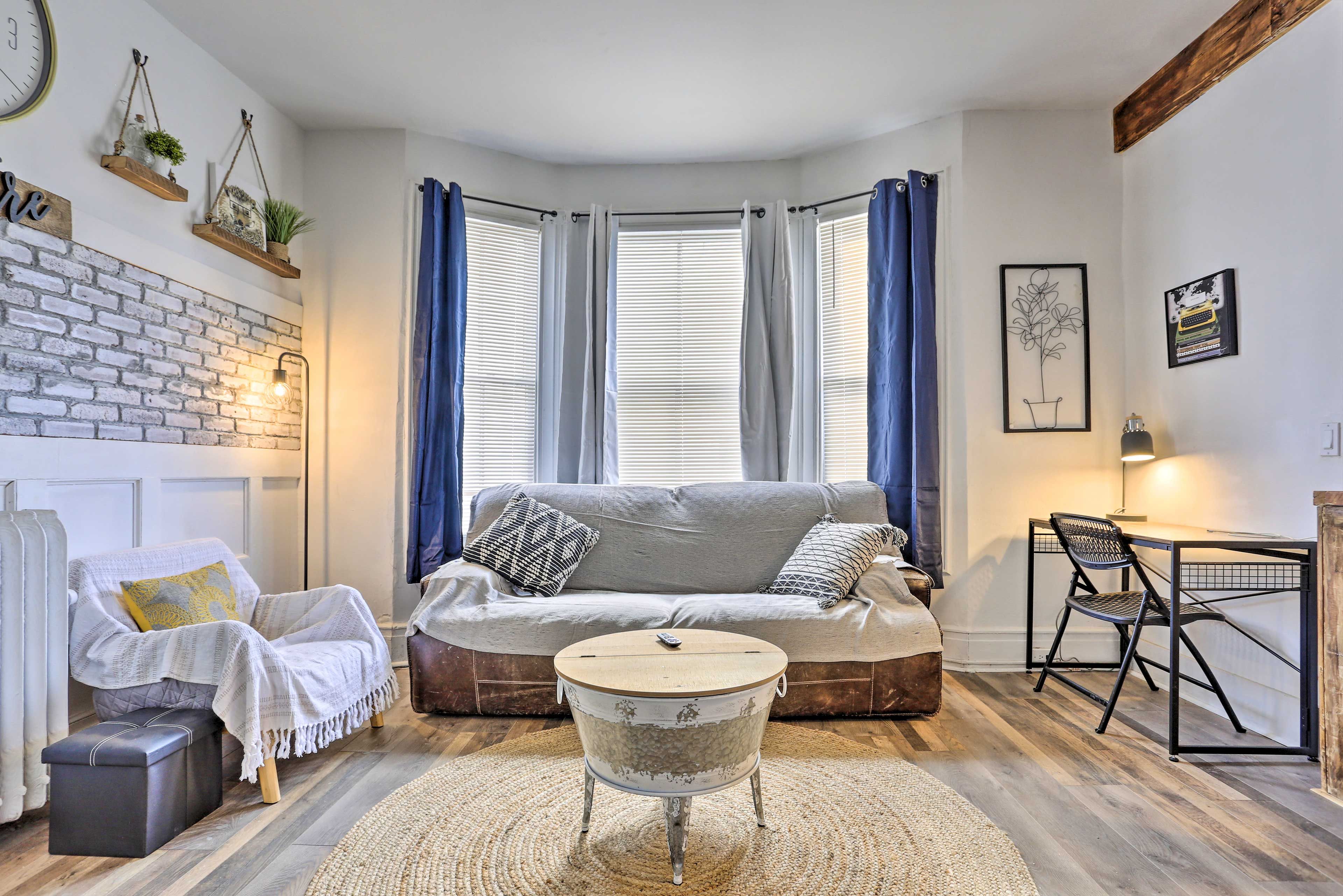 Newark Vacation Rental | 1BR | 1BA | Access Only By Stairs | 900 Sq Ft