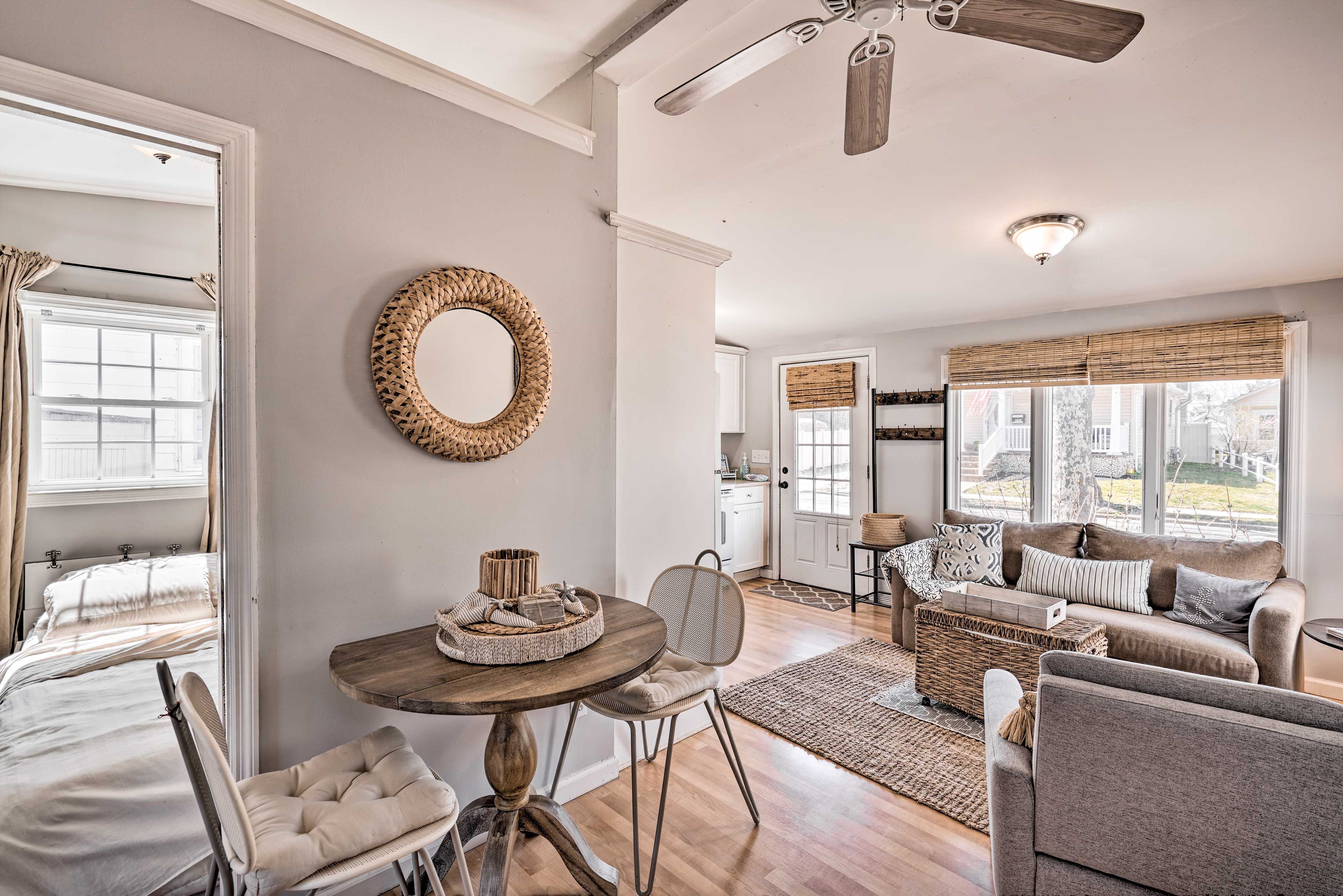 Dining Area | Dishware & Flatware