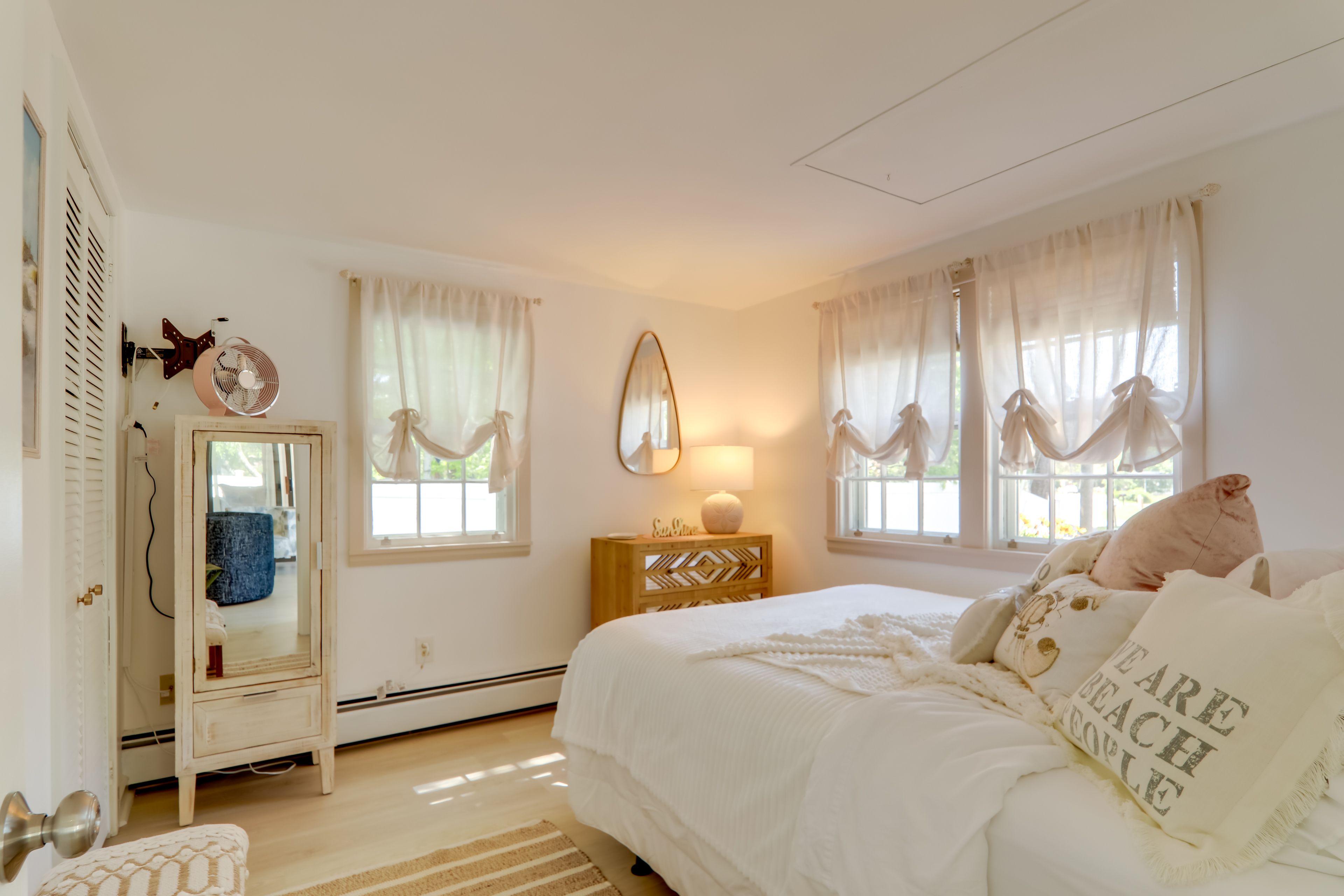 Bedroom 1 | Queen Bed | Linens NOT Provided