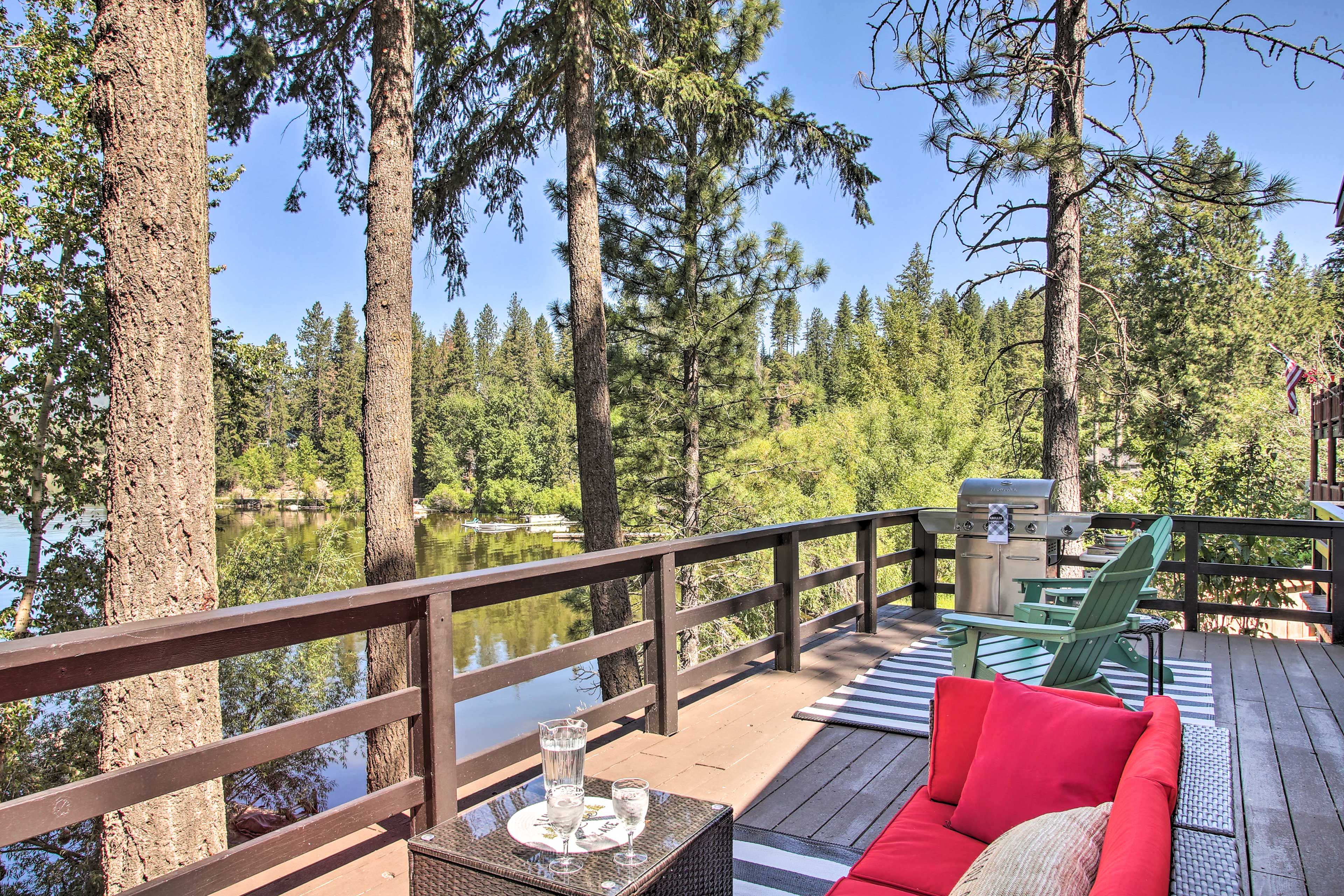 Hauser Vacation Rental | 2BR | 2BA | Stairs Required | 1,000 Sq Ft