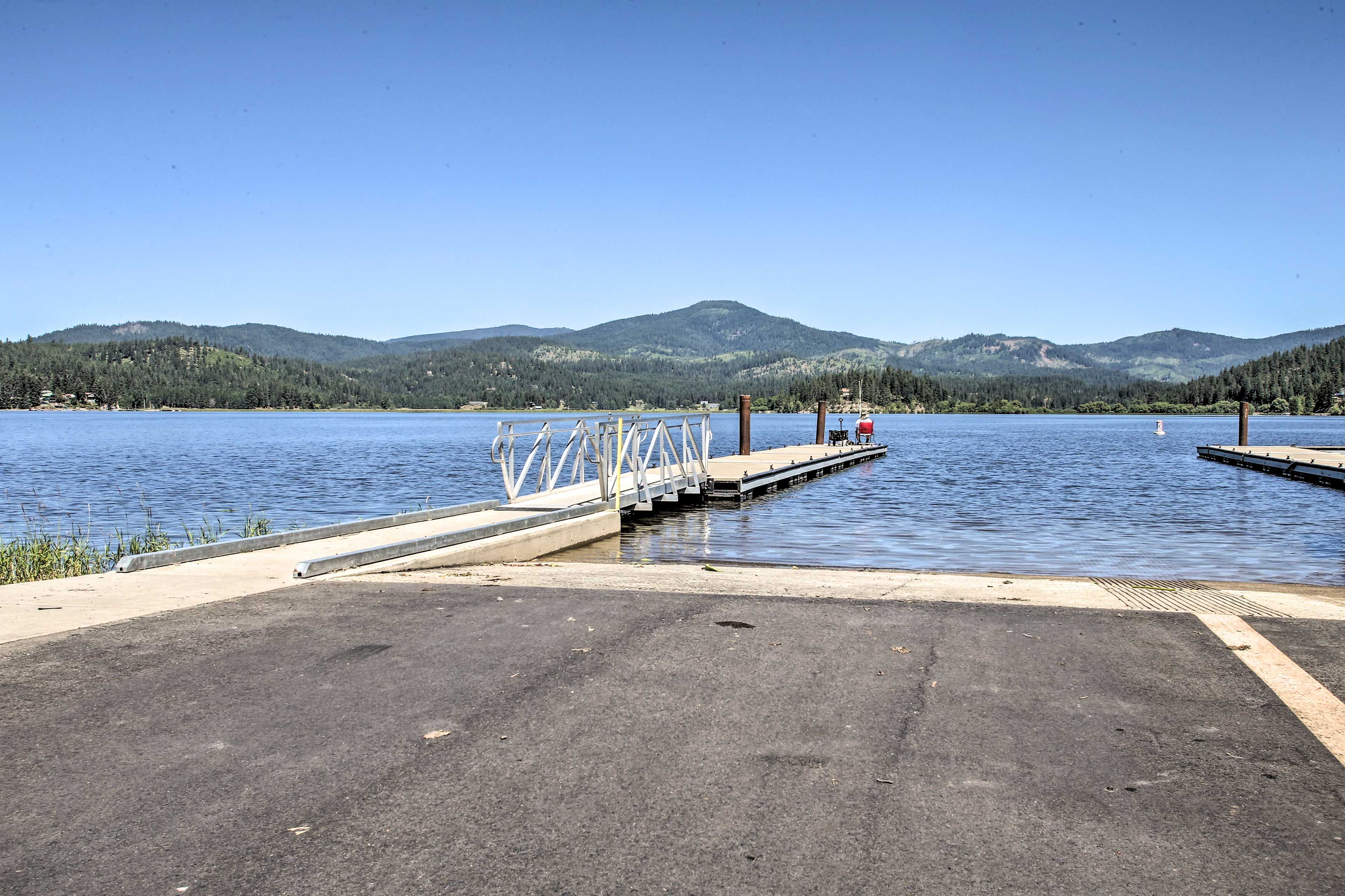 Nearby Marina & Boat Launch