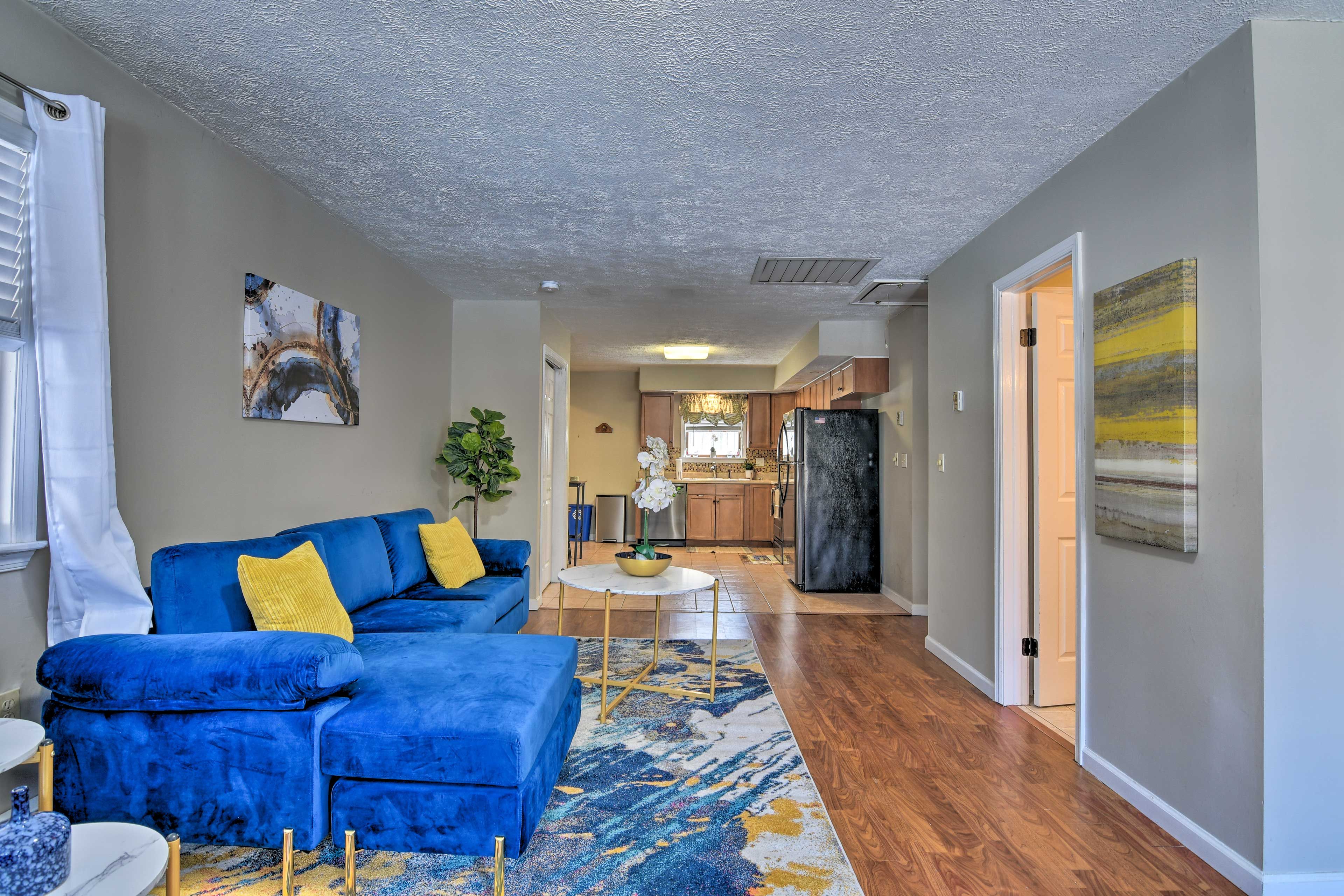 Tobyhanna Vacation Rental | 3BR | 3BA | 1,580 Sq Ft | 4 Stairs Required