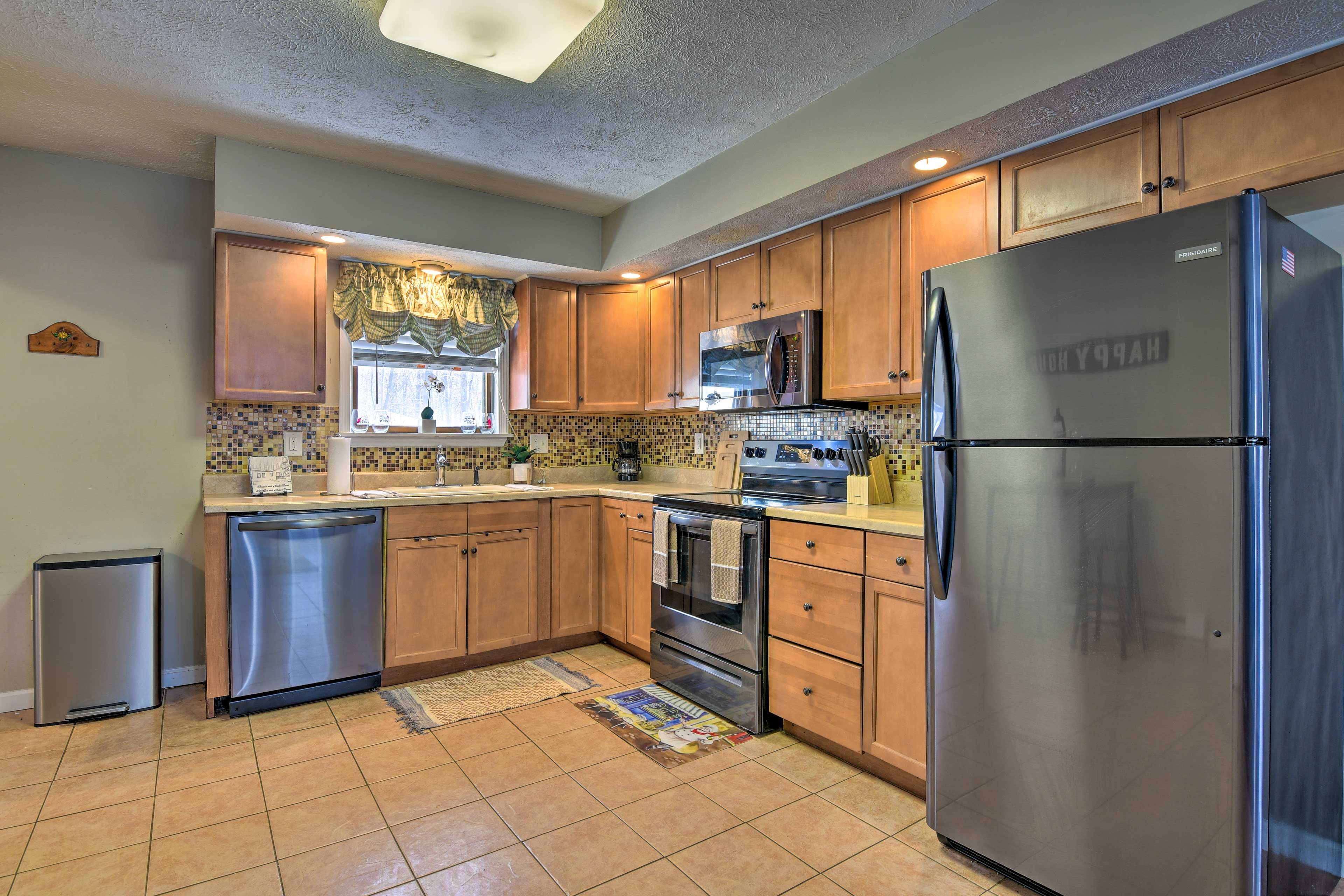 Kitchen | Fully Equipped