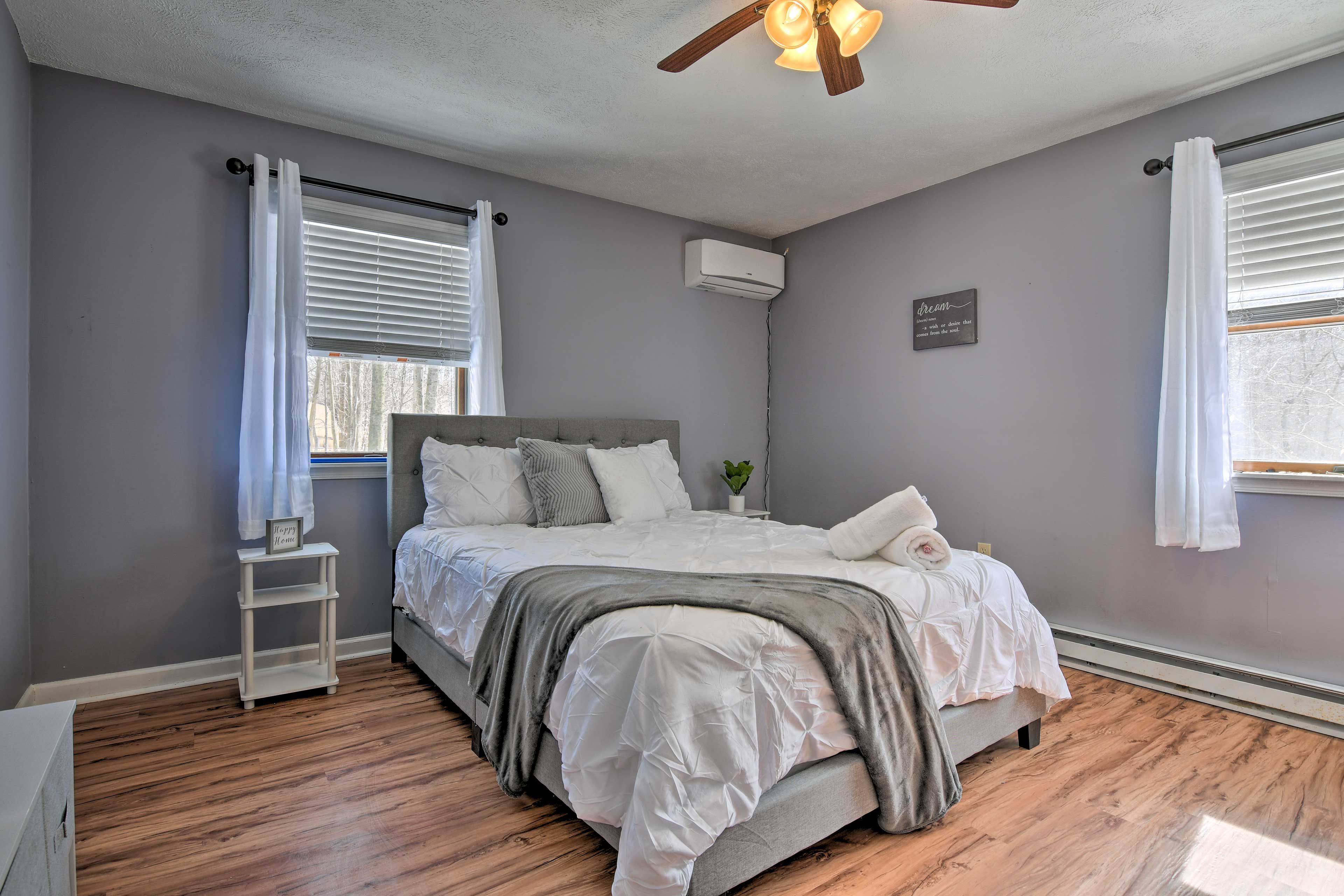 Bedroom 2 | King Bed