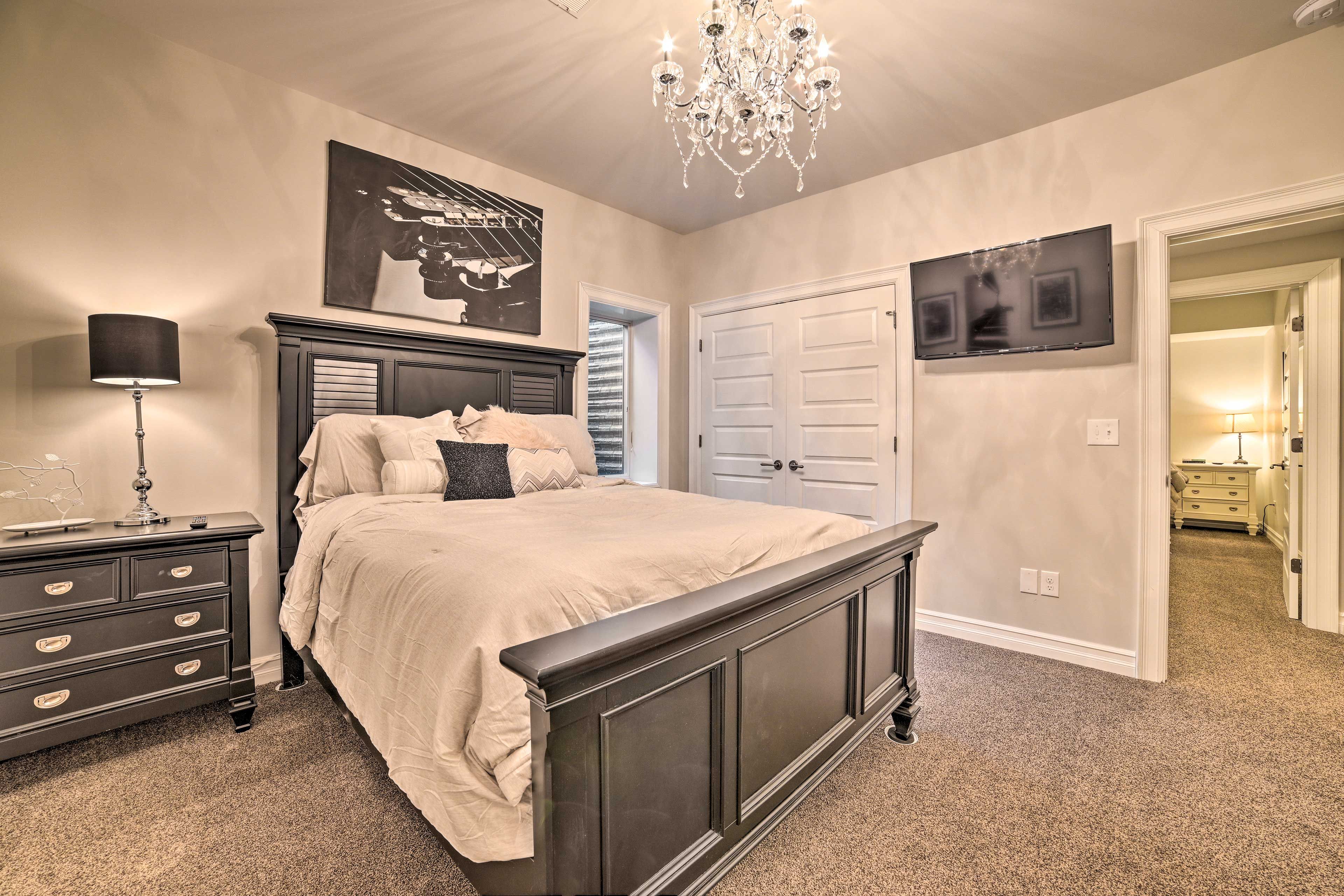 Bedroom 4 | Full Bed | Lower Level | Smart TV