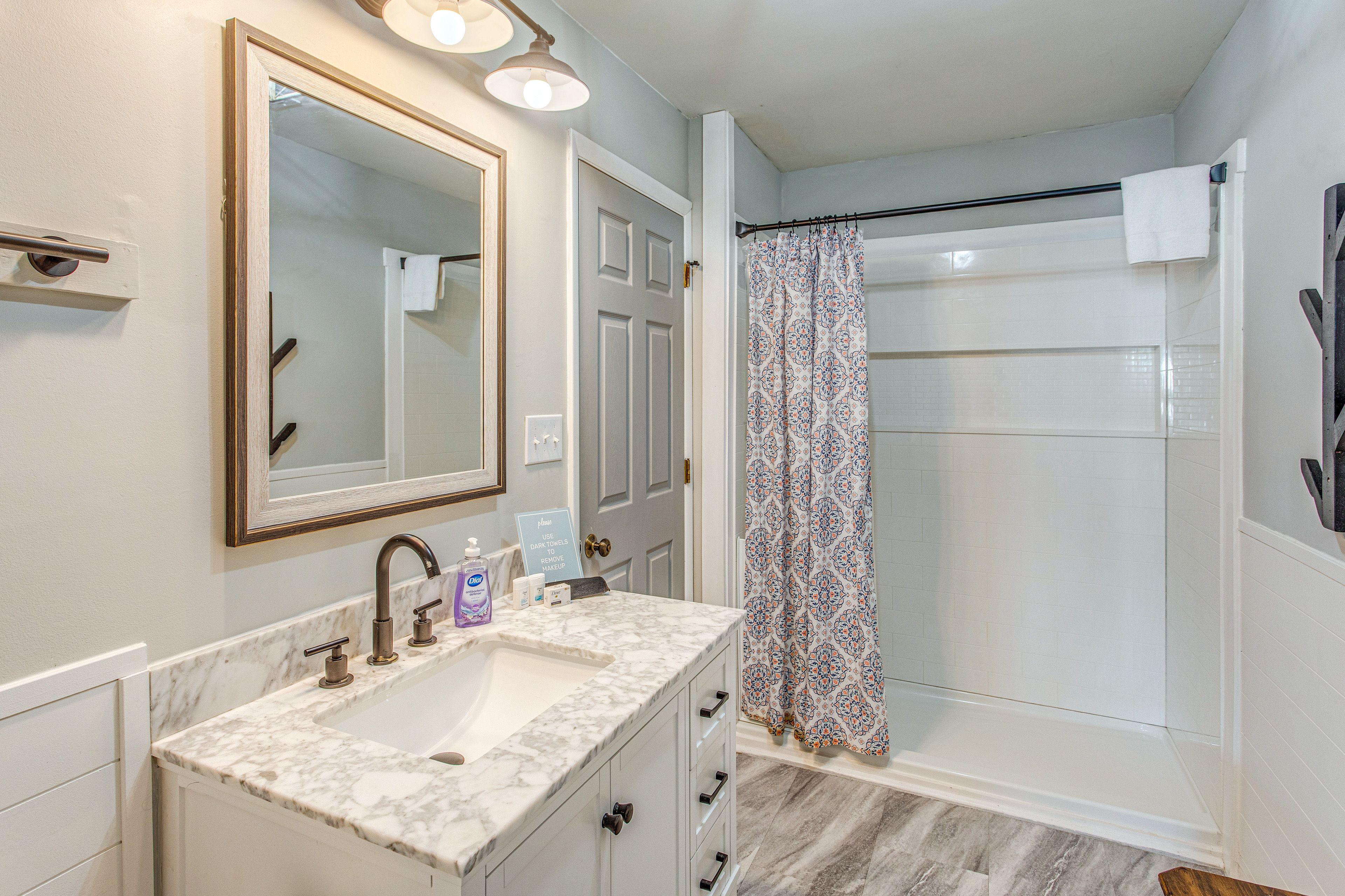En-Suite Bathroom | Complimentary Toiletries