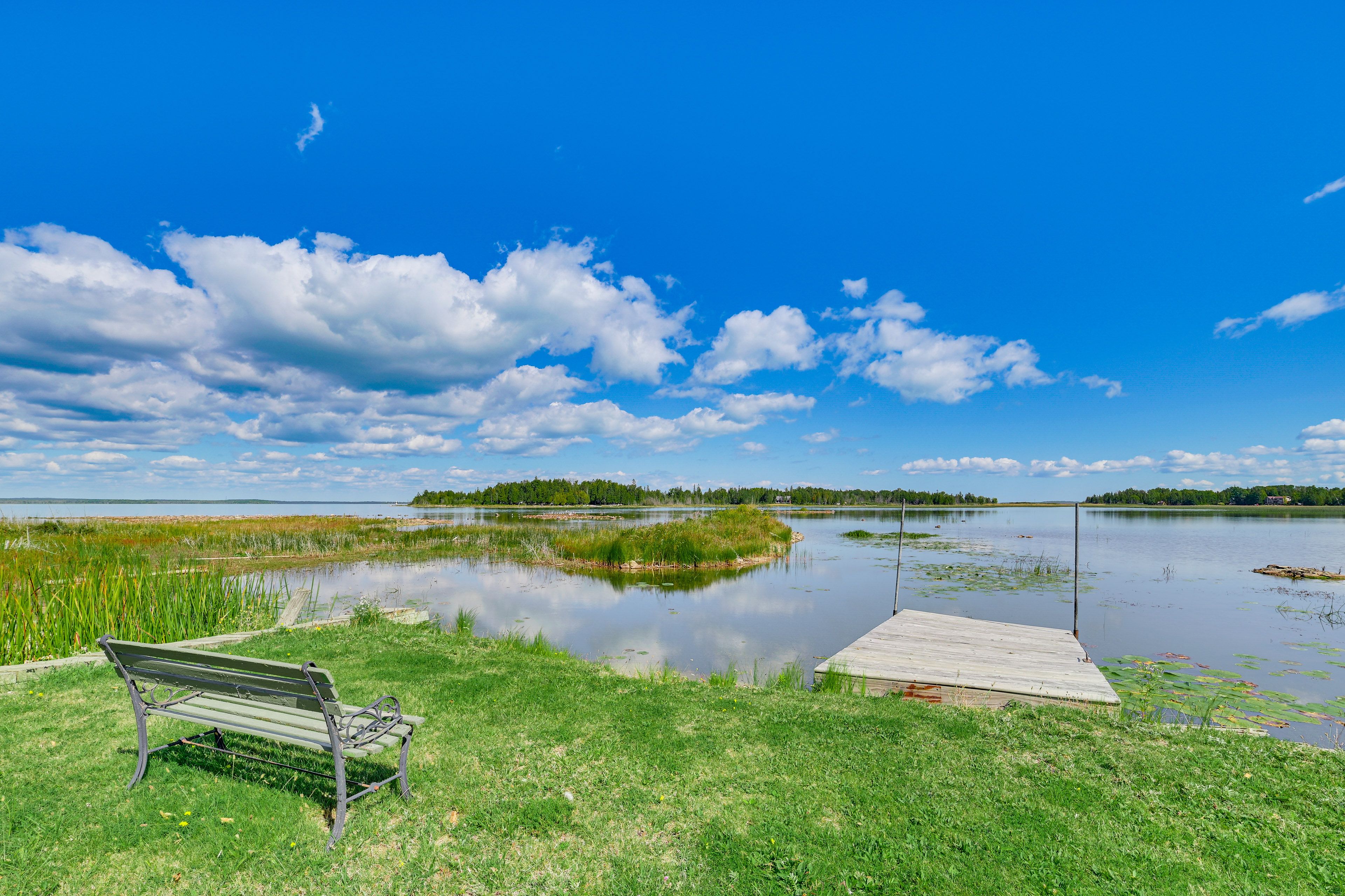 Private Dock (Fishing & Kayaking) | Lake Access
