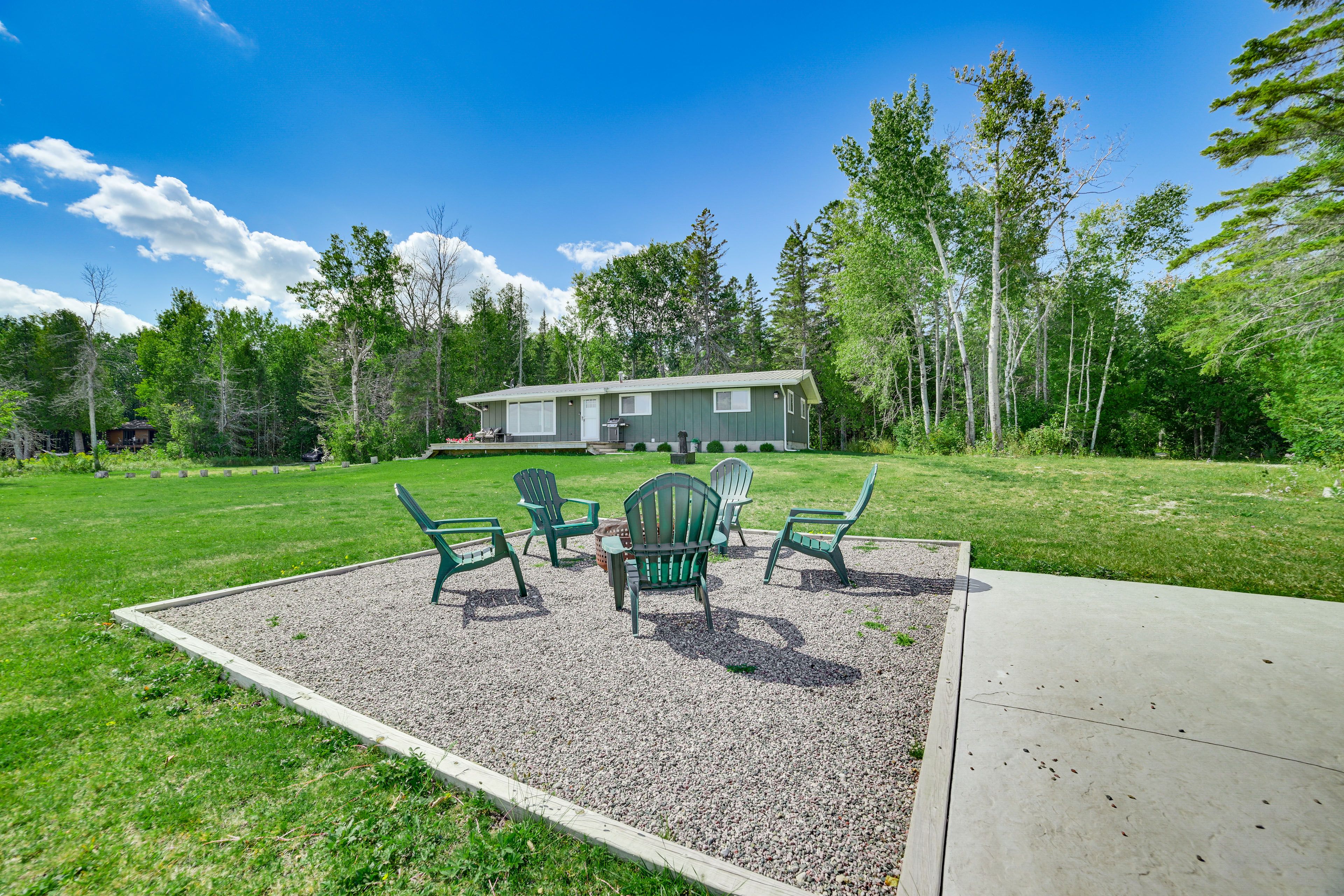 Gravel Patio | Fire Pit