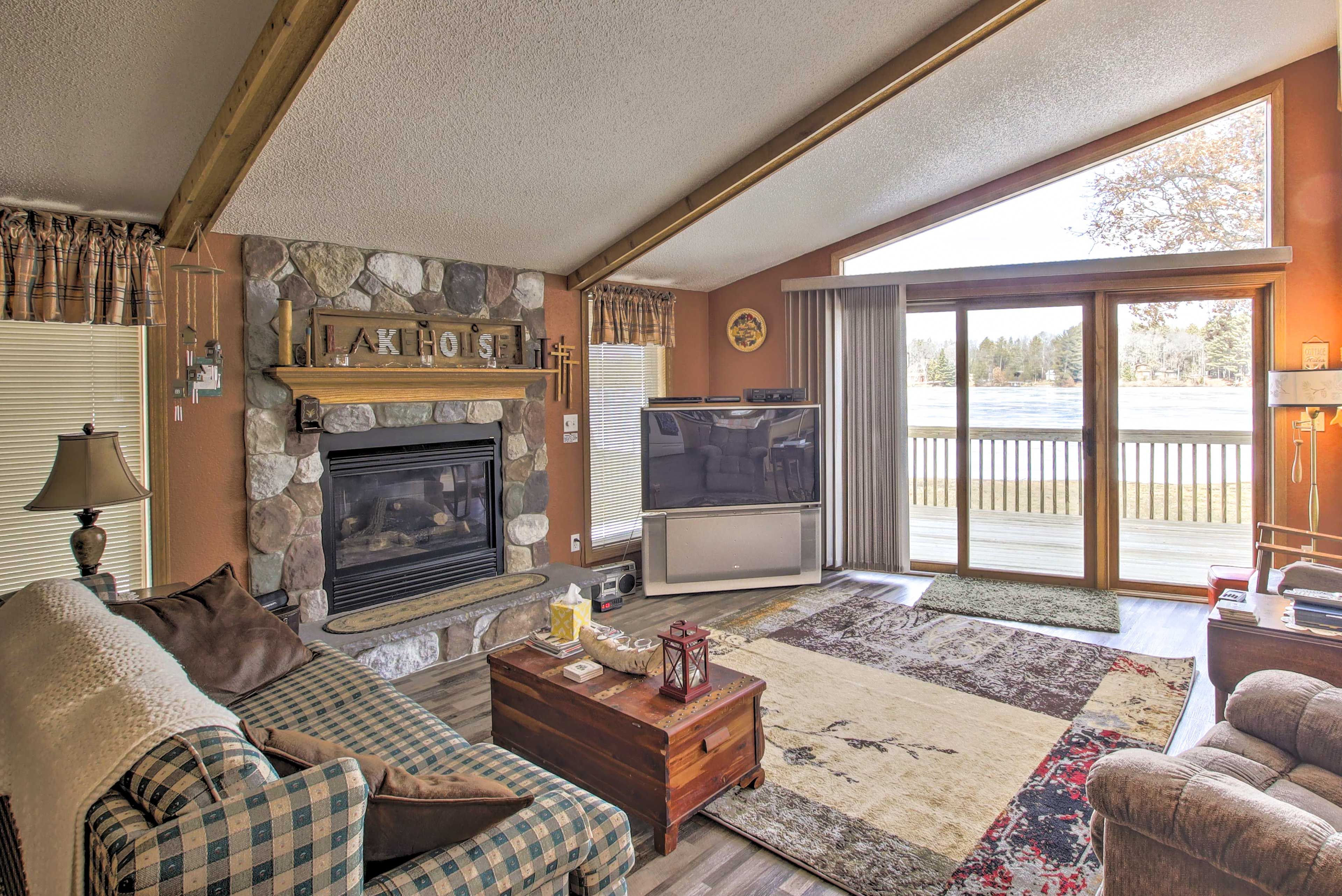 Living Room | Free WiFi