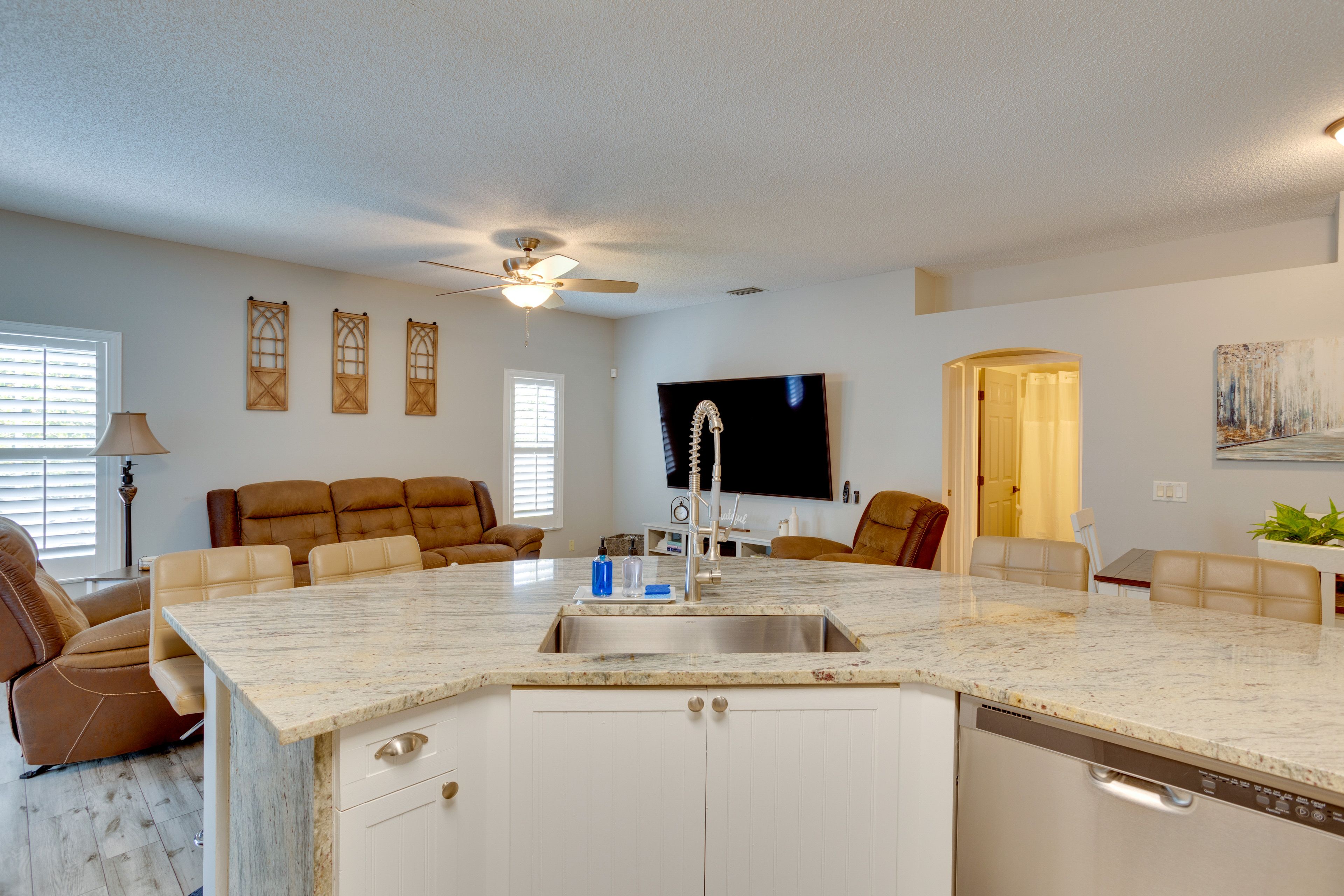 Fully Equipped Kitchen | Basic Cooking Essentials Provided