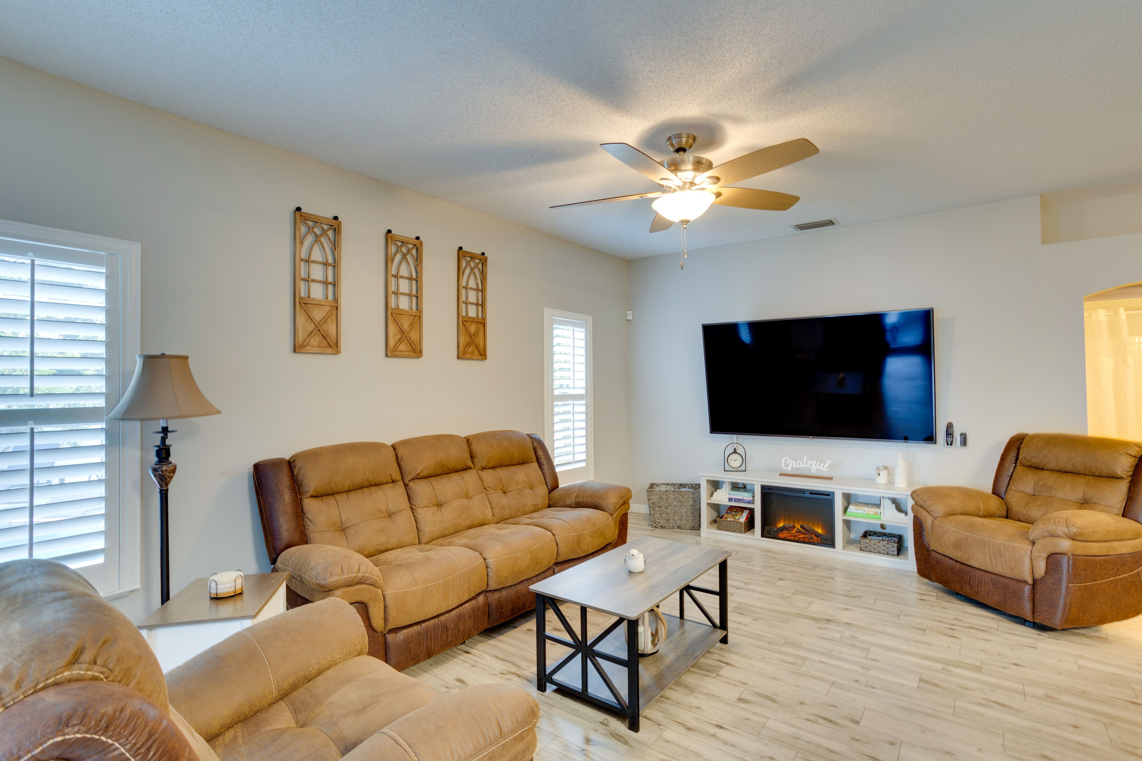 Living Room | Central A/C & Heating