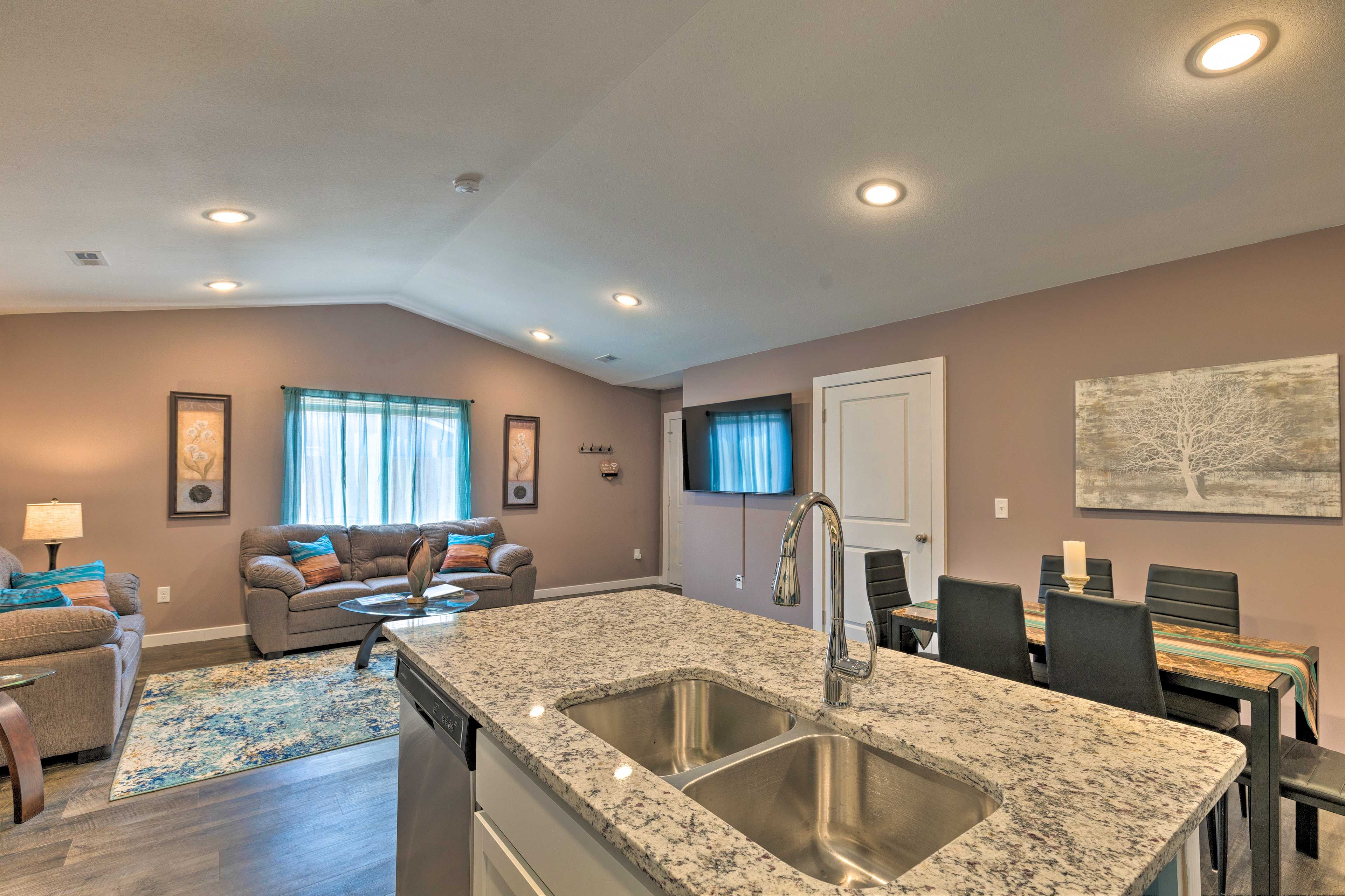 Kitchen | Trash Bags | Paper Towels