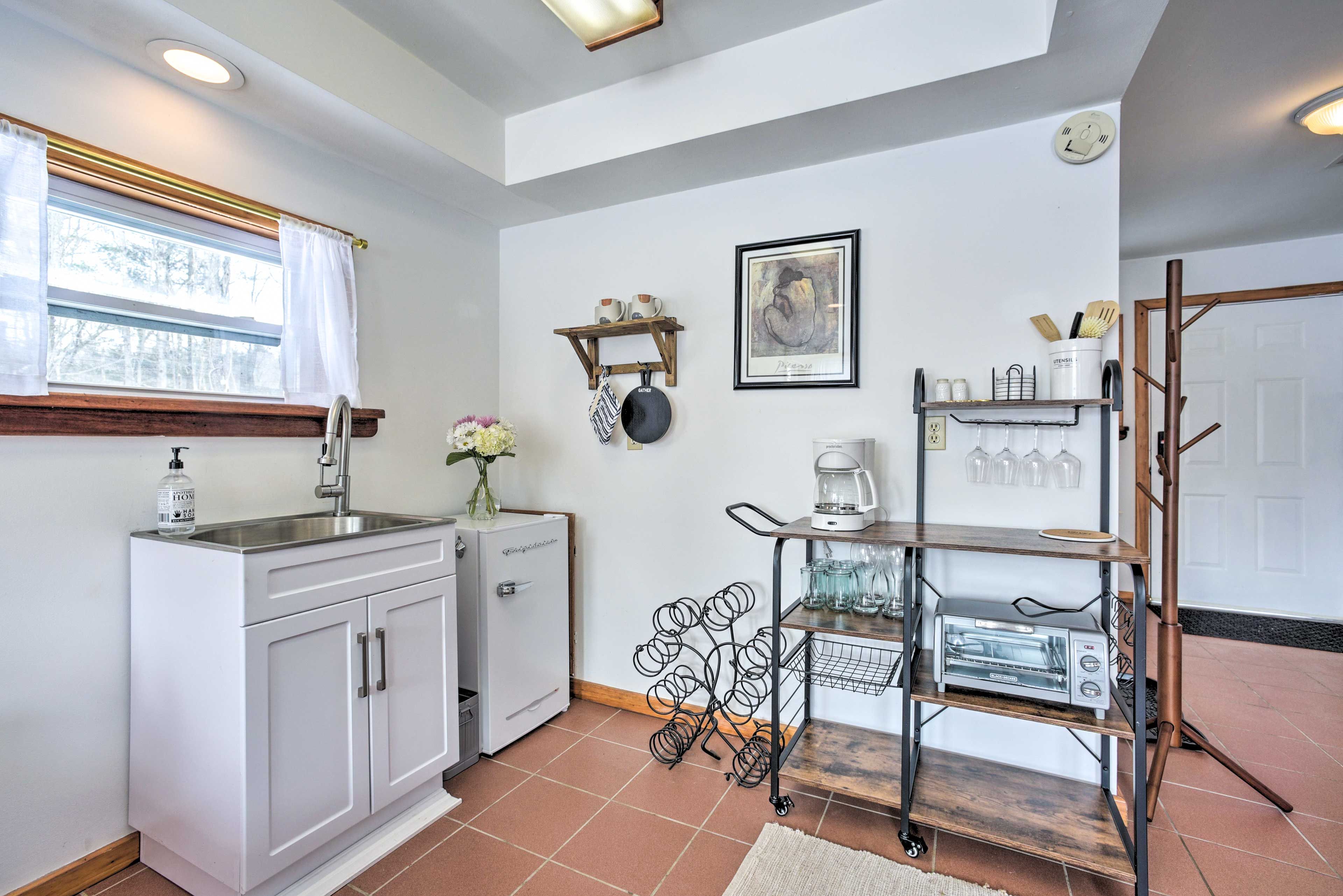Studio | Kitchenette | Toaster Oven | Drip Coffee Maker