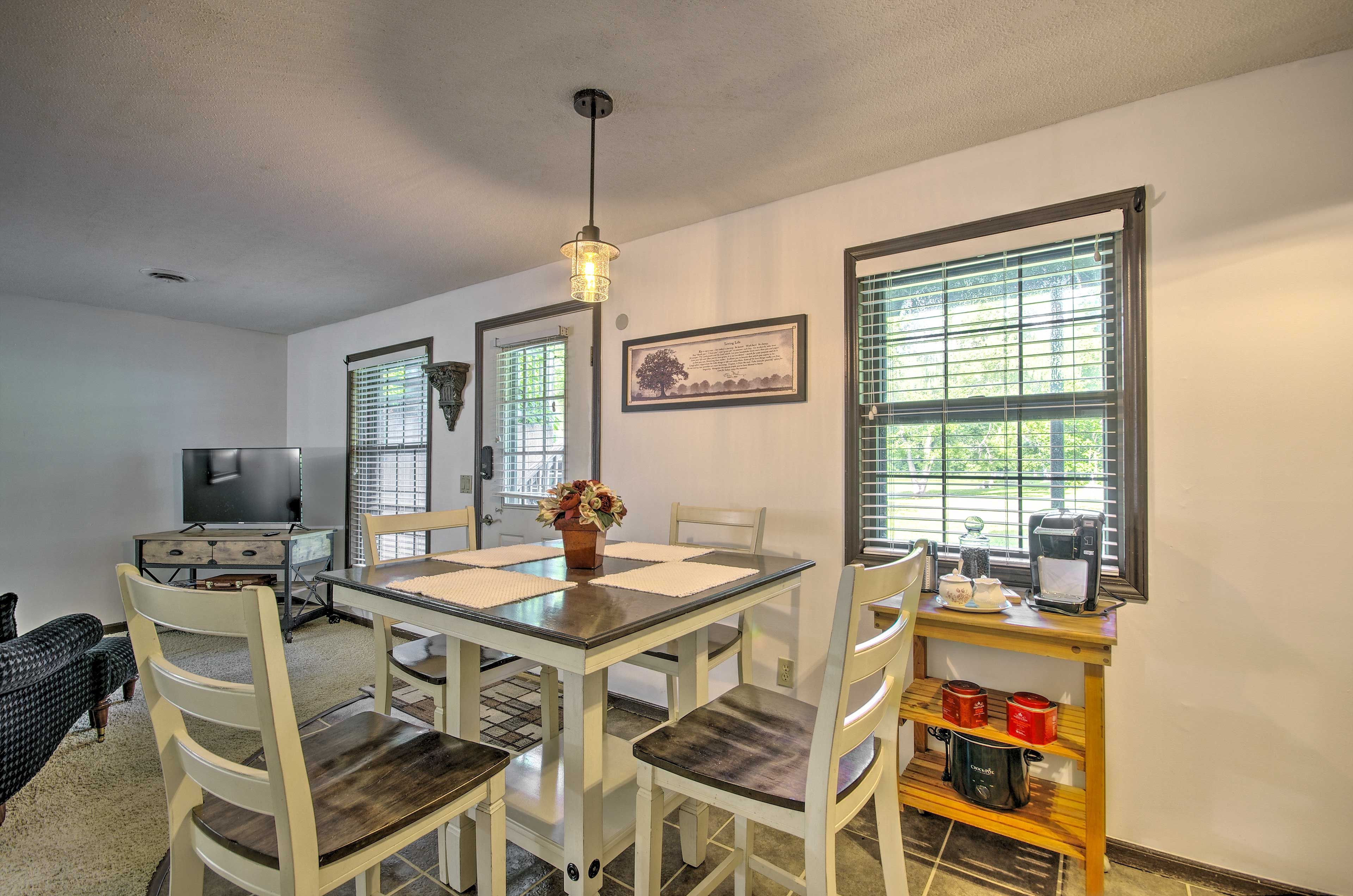 Dining Area | Dishware/Flatware