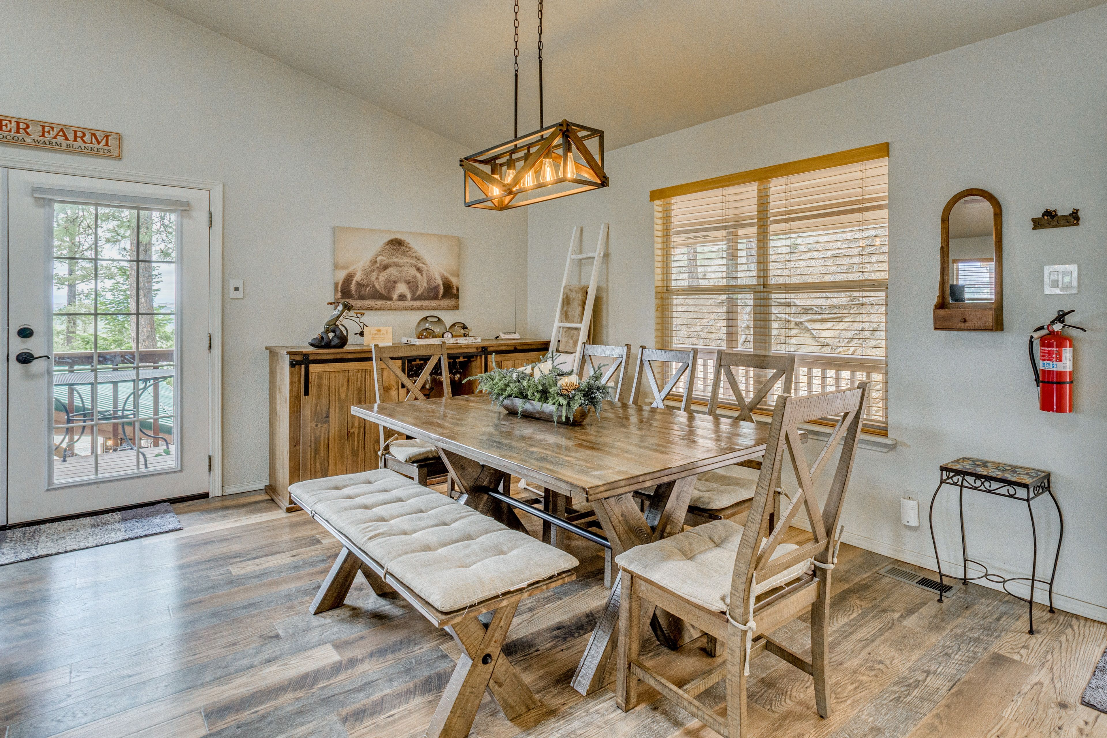 Dining Area | 1st Floor