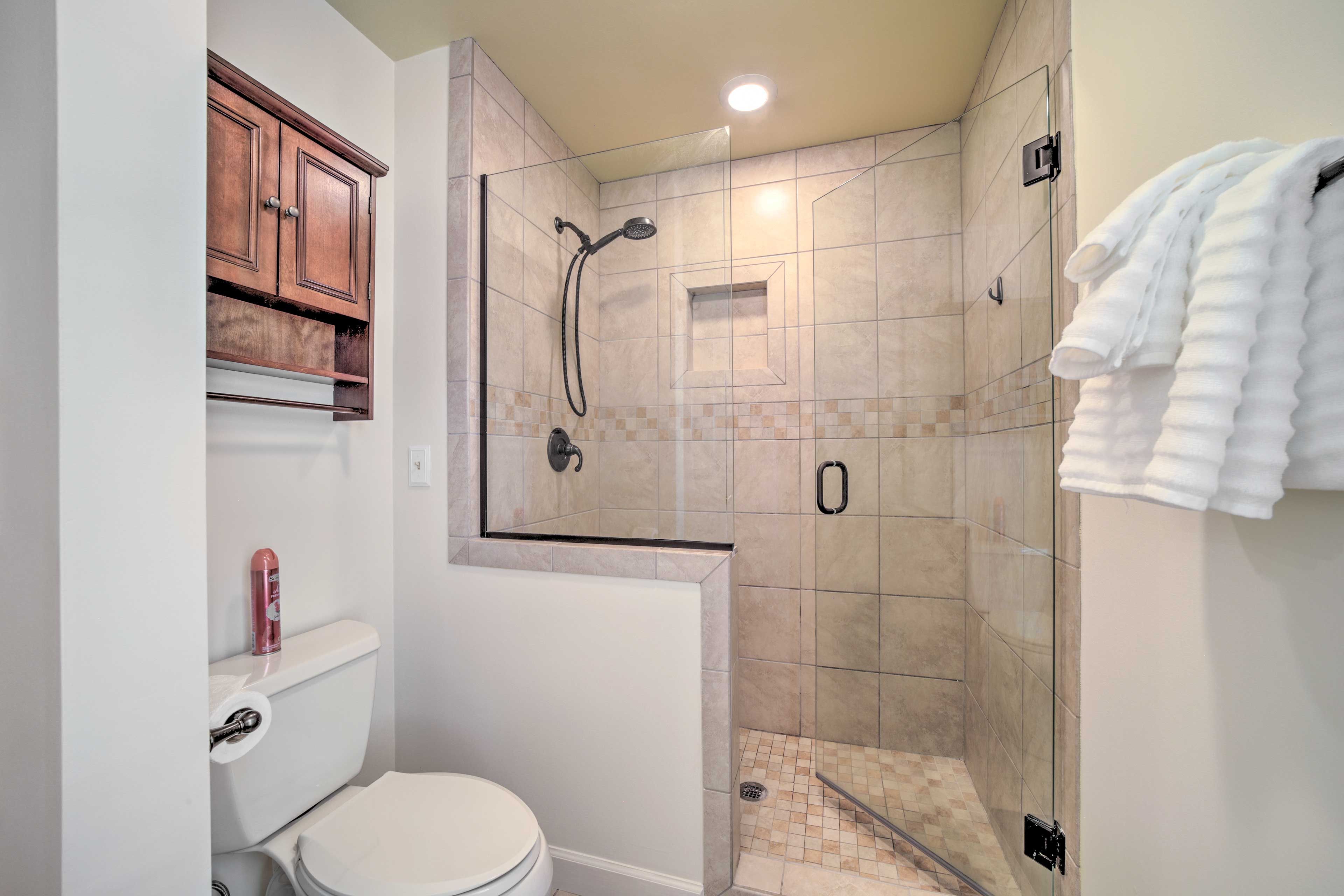 Full Bathroom | Hair Dryer