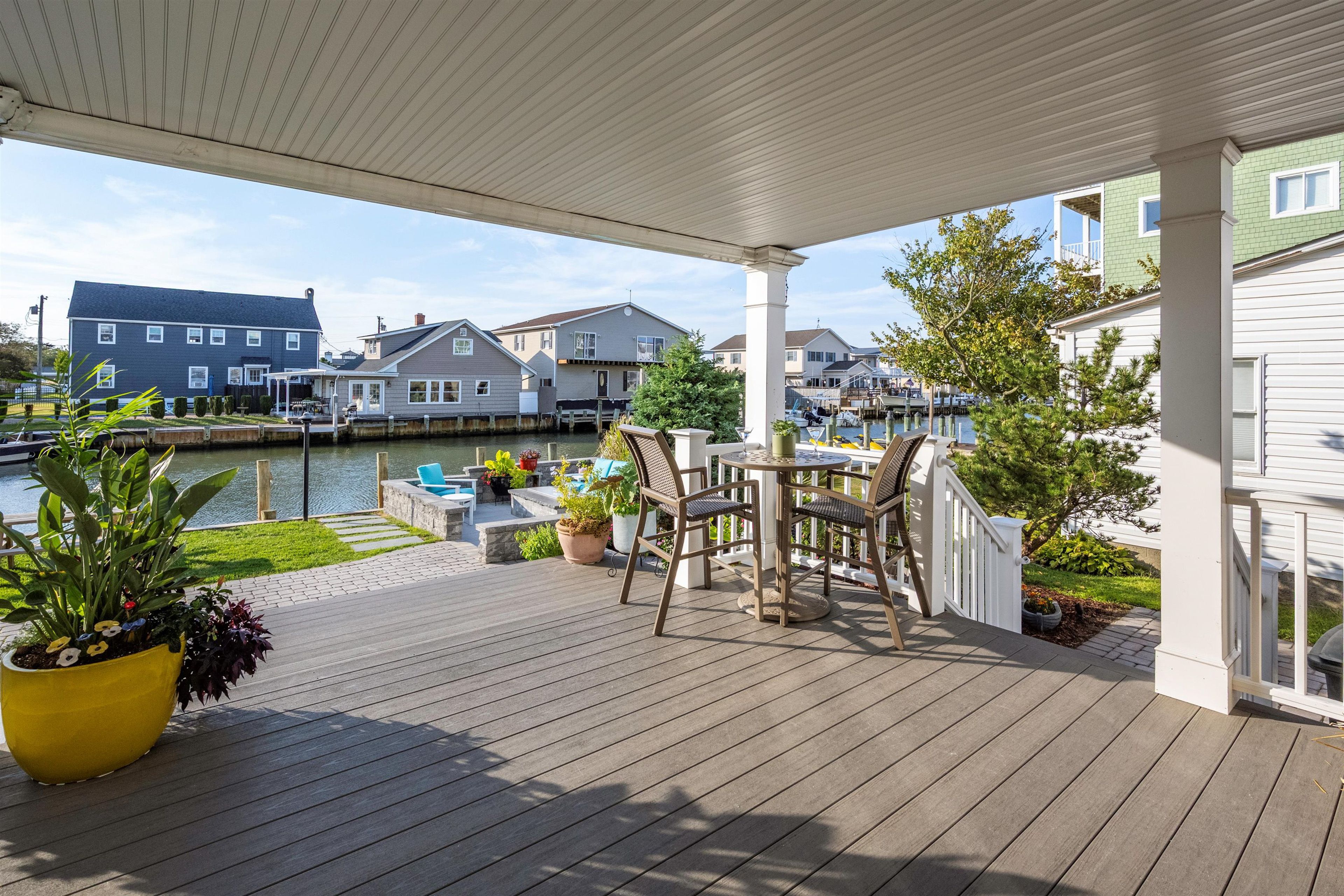 Back Deck | Gas Grill (Propane Provided) | Outdoor Speakers