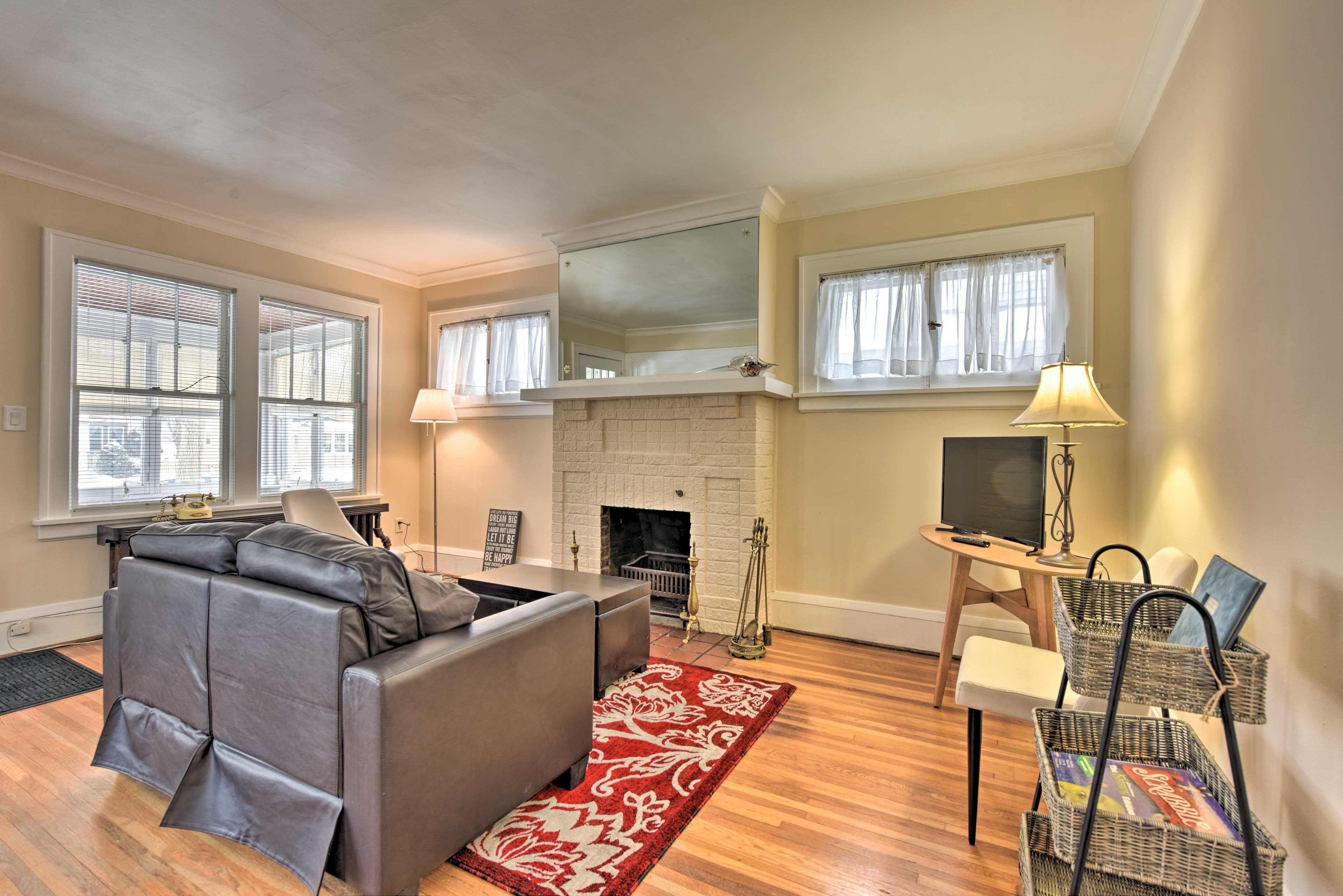 Living Room | Smart TV | Central Heating