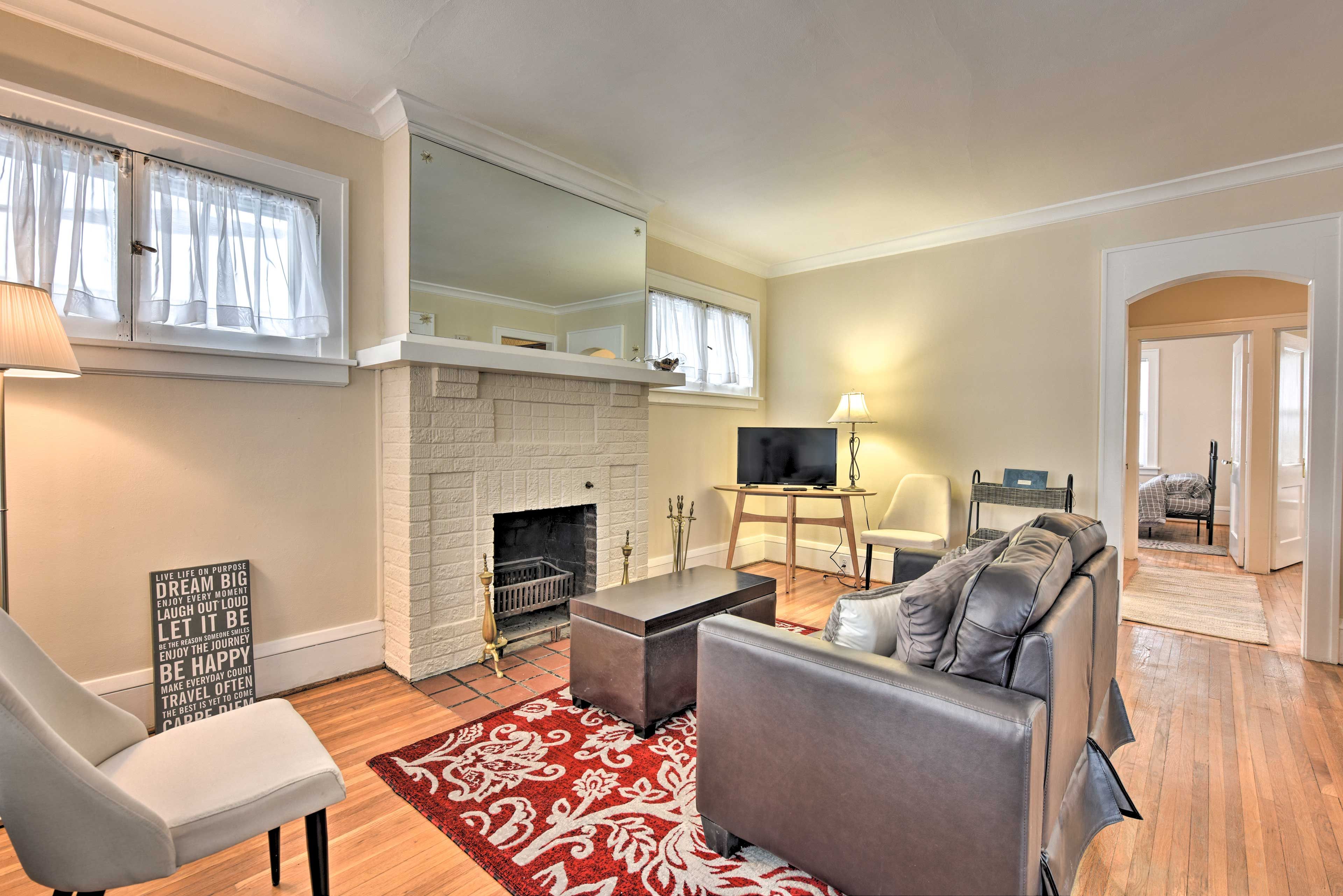 Living Room | Fireplace (Wood Not Provided)