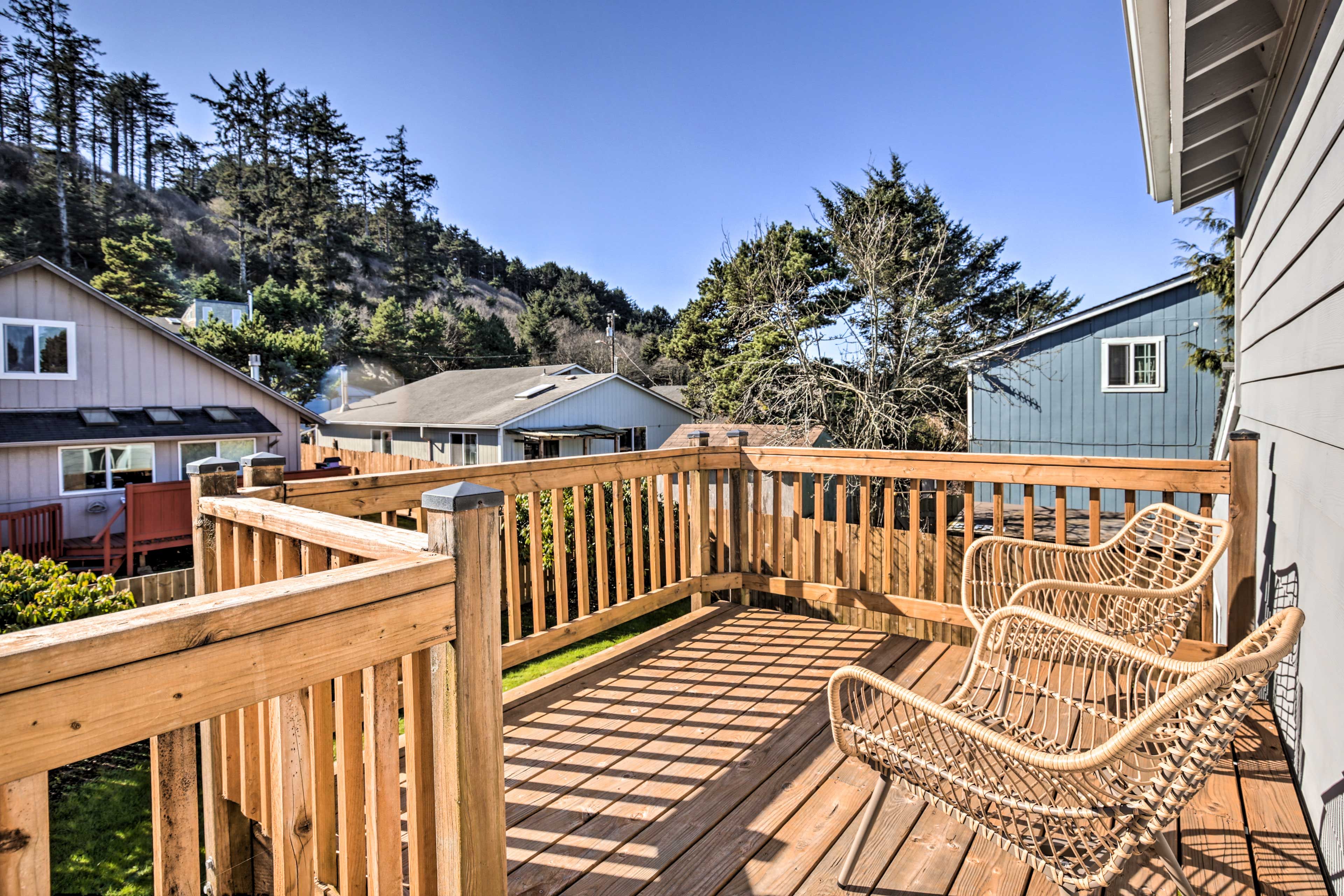 Deck | 3 External Security Devices