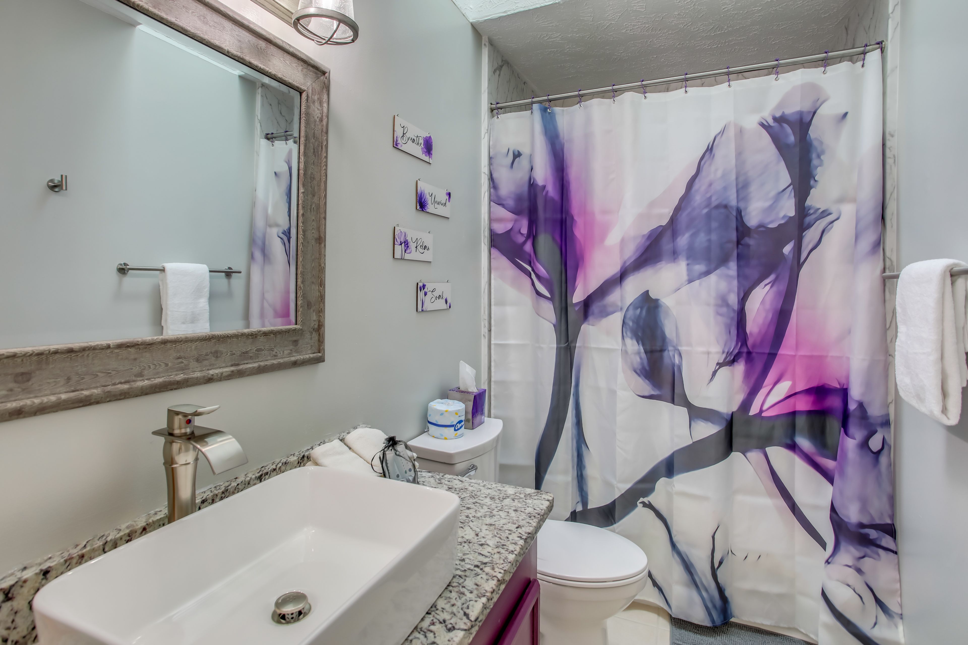 Bathroom | 2nd Floor | Towels Provided