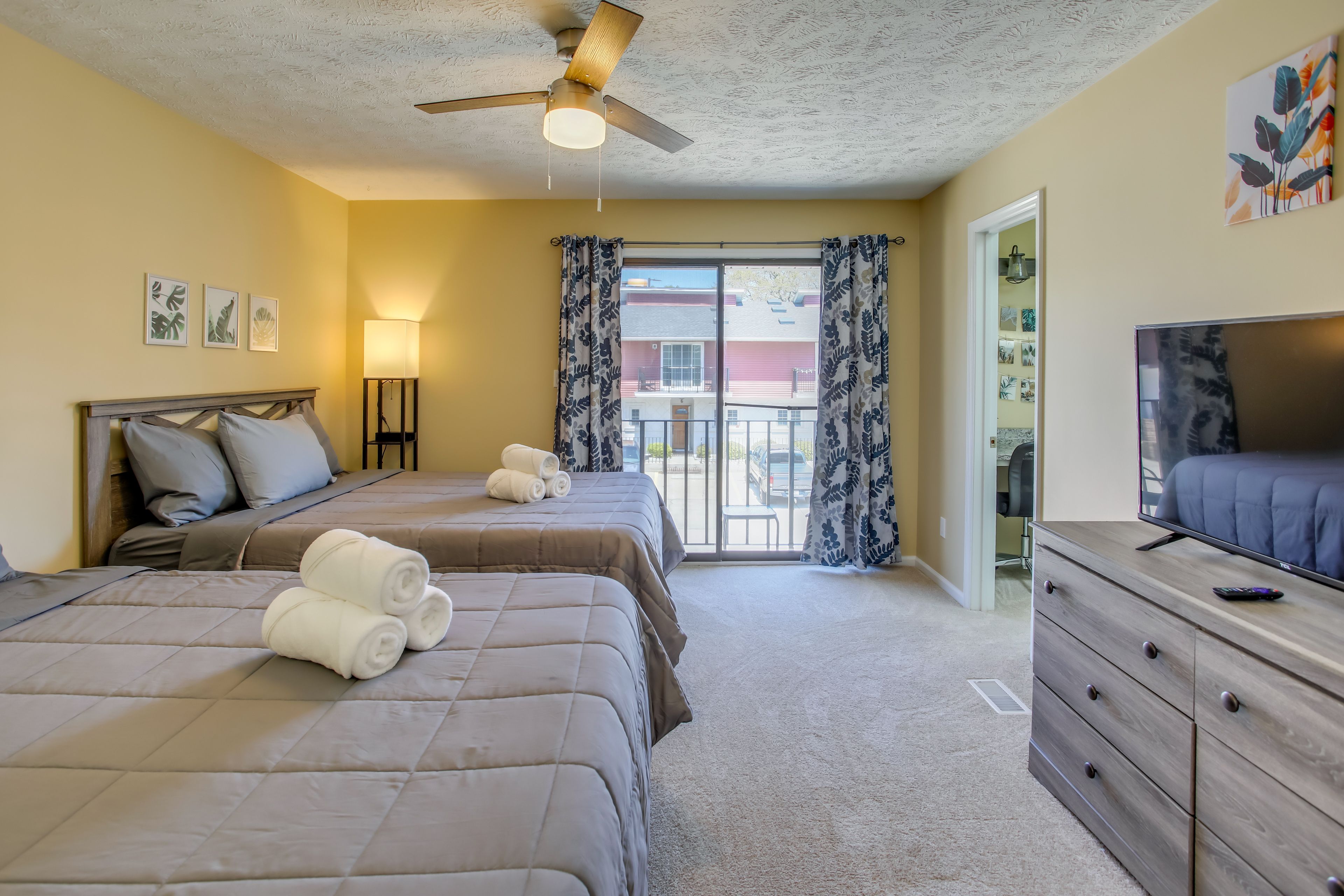 Bedroom 2 | 2nd Floor | 2 Queen Beds