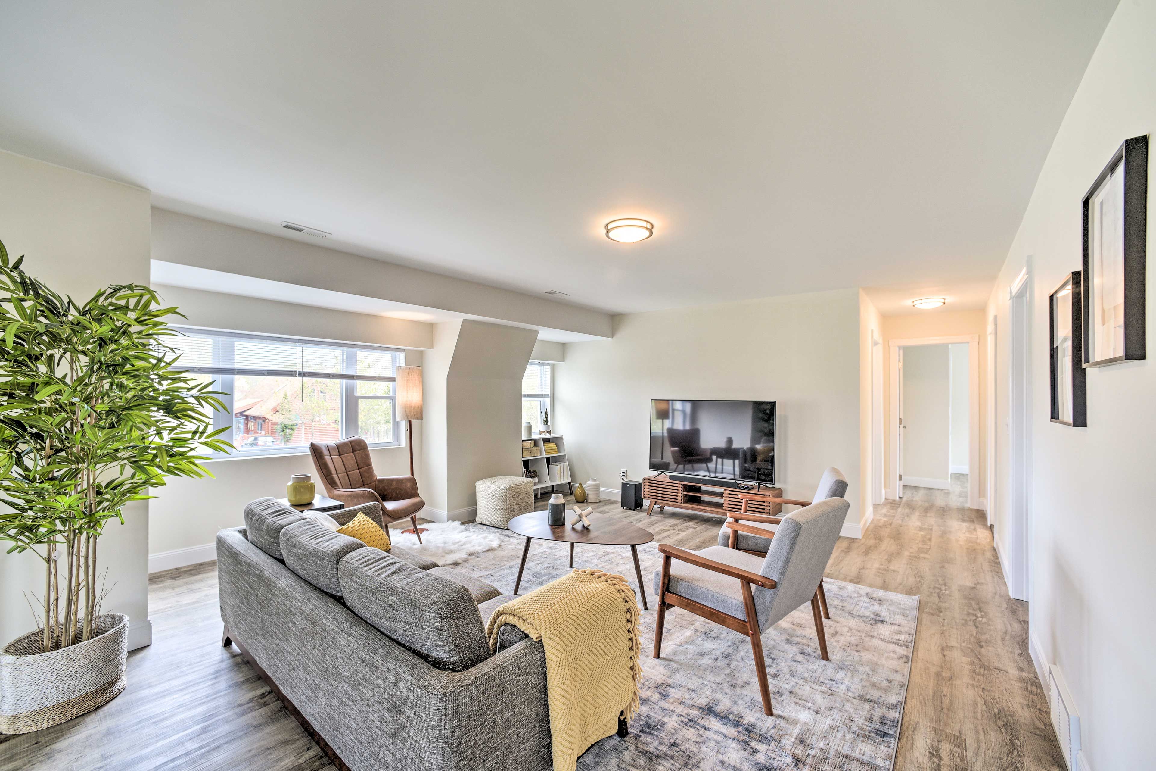 Upstairs Living Area